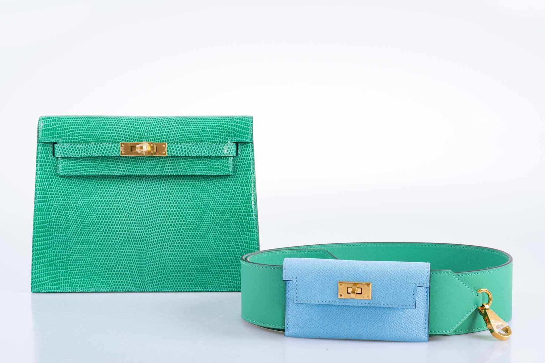 Hermès Bandouliere Kelly Pochette Shoulder Strap Menthe Swift and Celeste Epsom Gold hardware