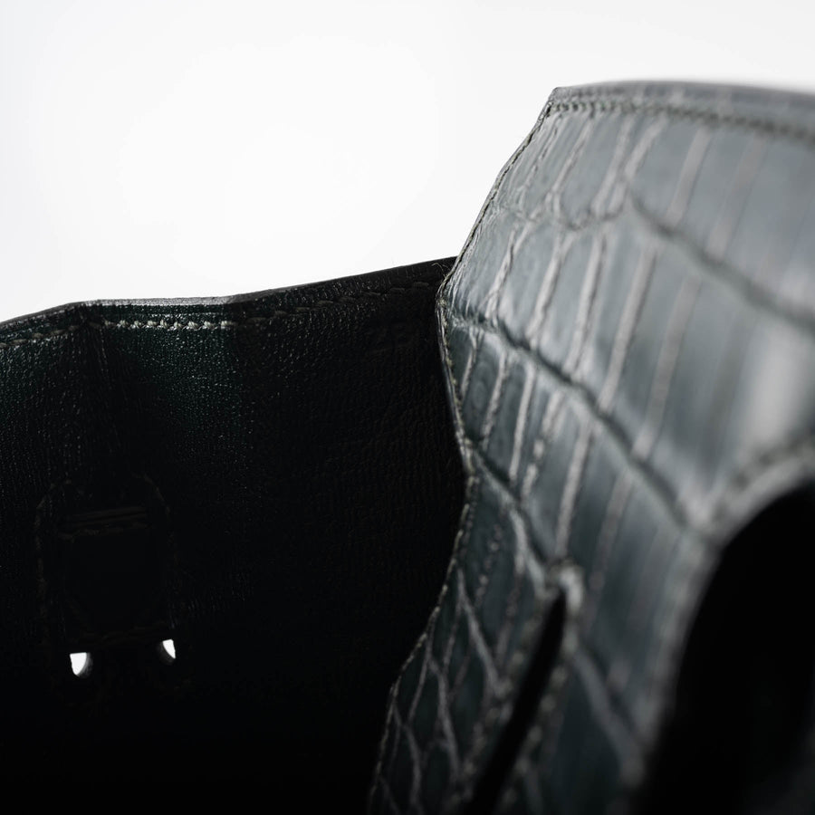 Hermès Birkin 30 Vert Foncé Matte Niloticus Crocodile Gold Hardware