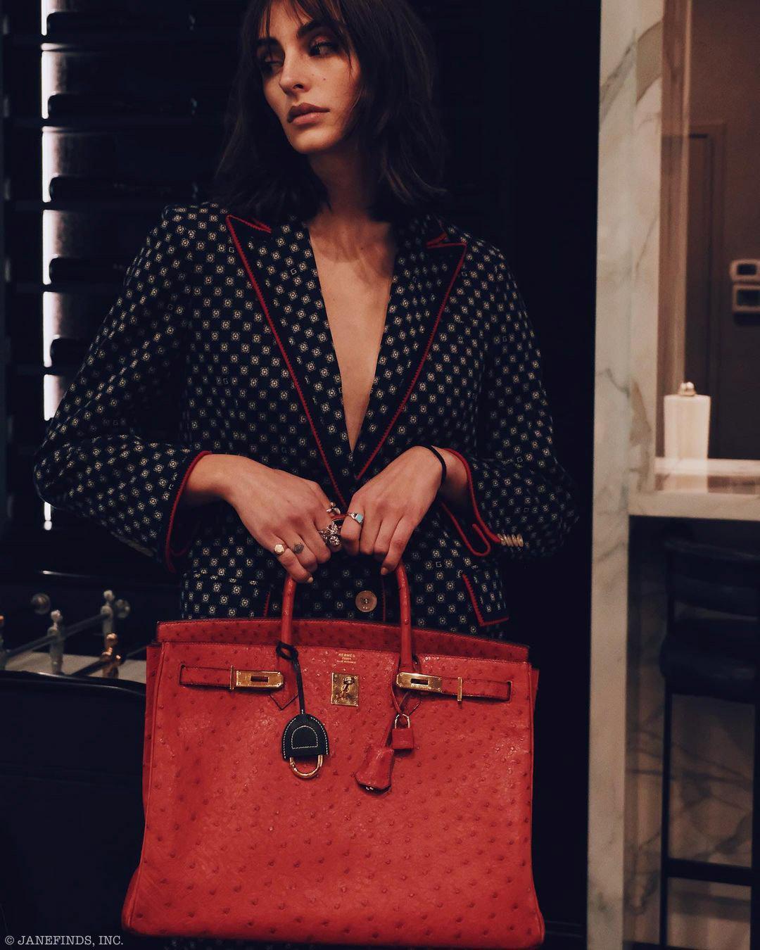 Hermès Birkin 40 Rouge Vif Ostrich with Gold Hardware