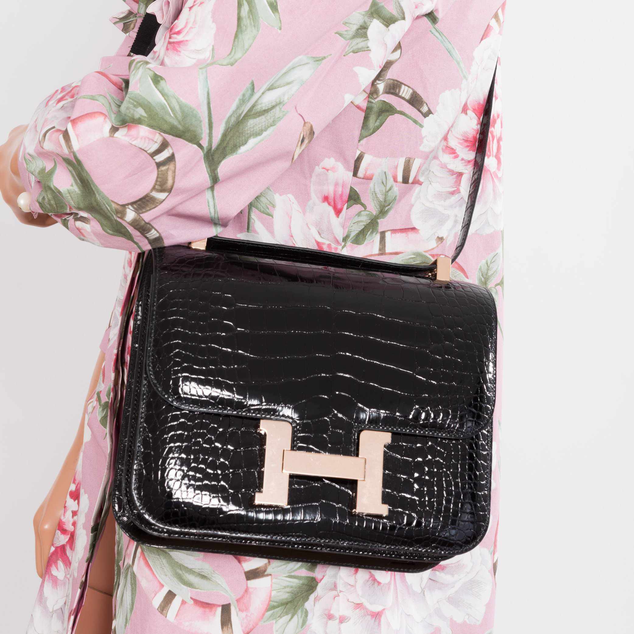 Hermès Constance 24 MM Black Rose Alligator Gold Hardware