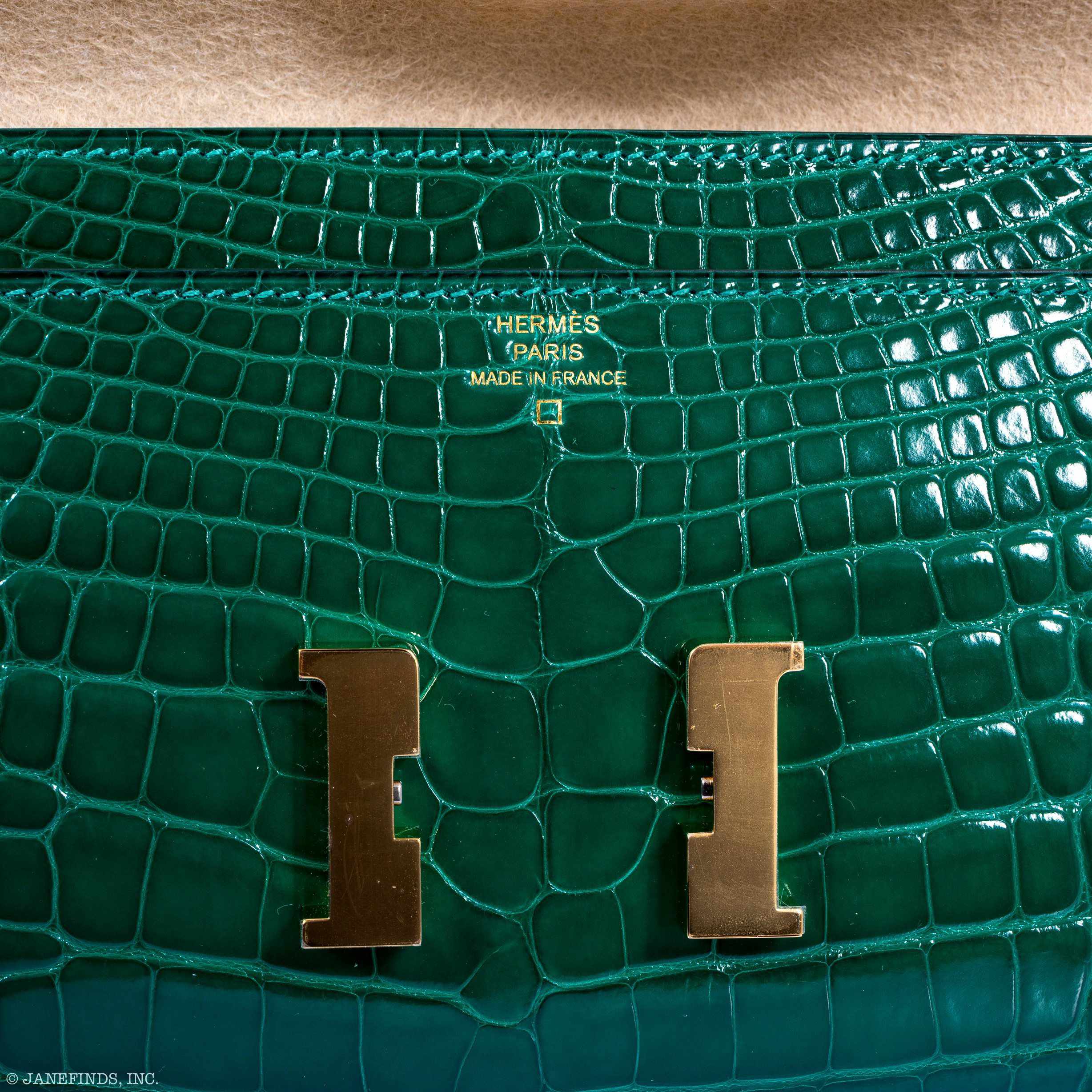 Hermès Constance Long Wallet Polished Emerald Alligator Gold Plated 'H' Closure