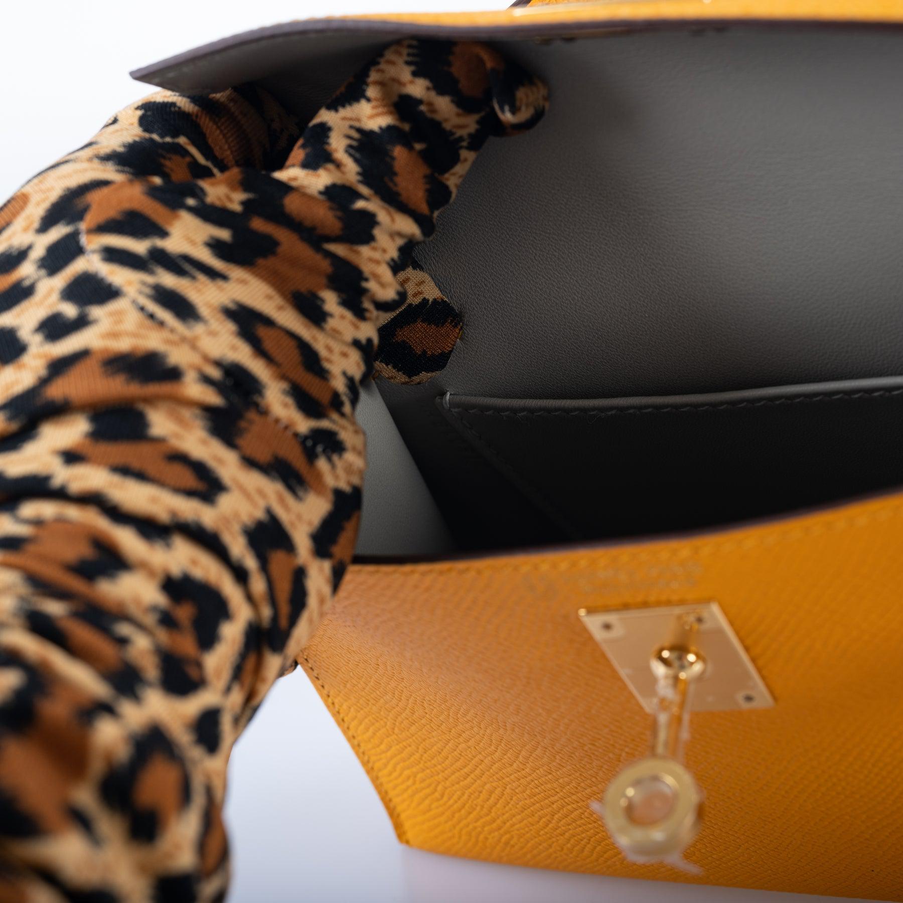 Hermès HSS Kelly 20 Mini II Sellier Moutard Epsom & Gris Perle Gold Hardware