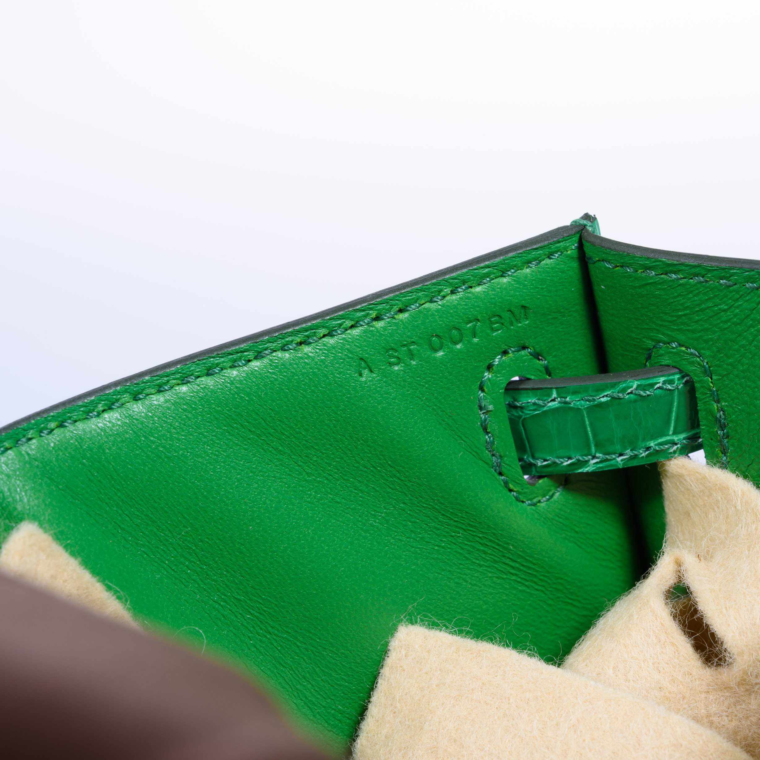 Hermès JPG Kelly Pochette Cactus Emerald Alligator Gold Hardware
