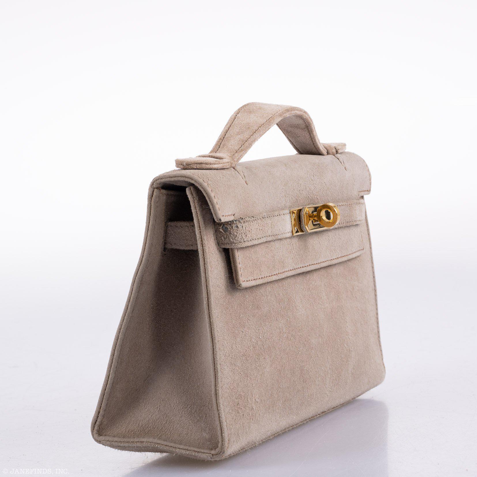 Hermès JPG Kelly Pochette Gris Pale Veau Doblis Suede Gold Hardware