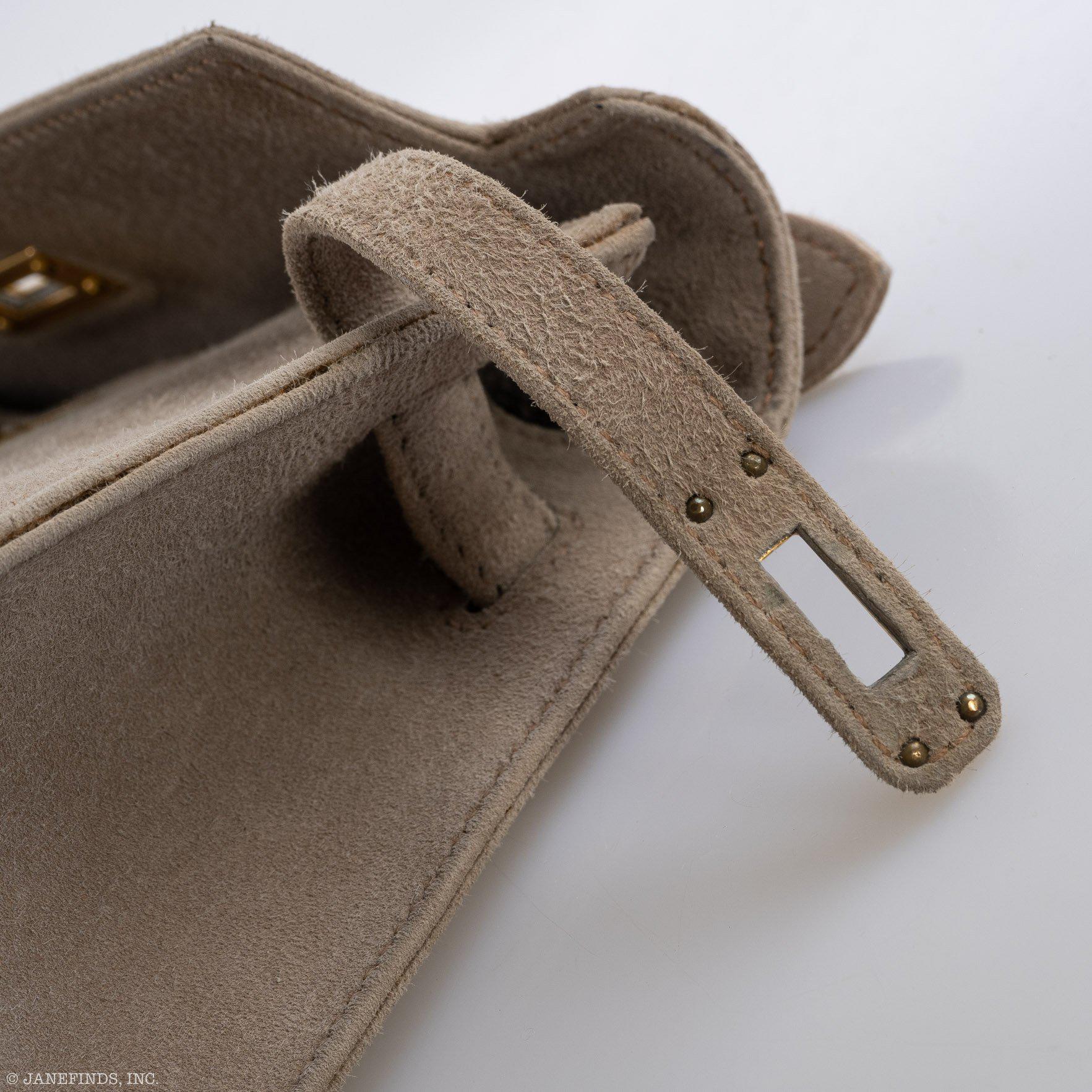 Hermès JPG Kelly Pochette Gris Pale Veau Doblis Suede Gold Hardware