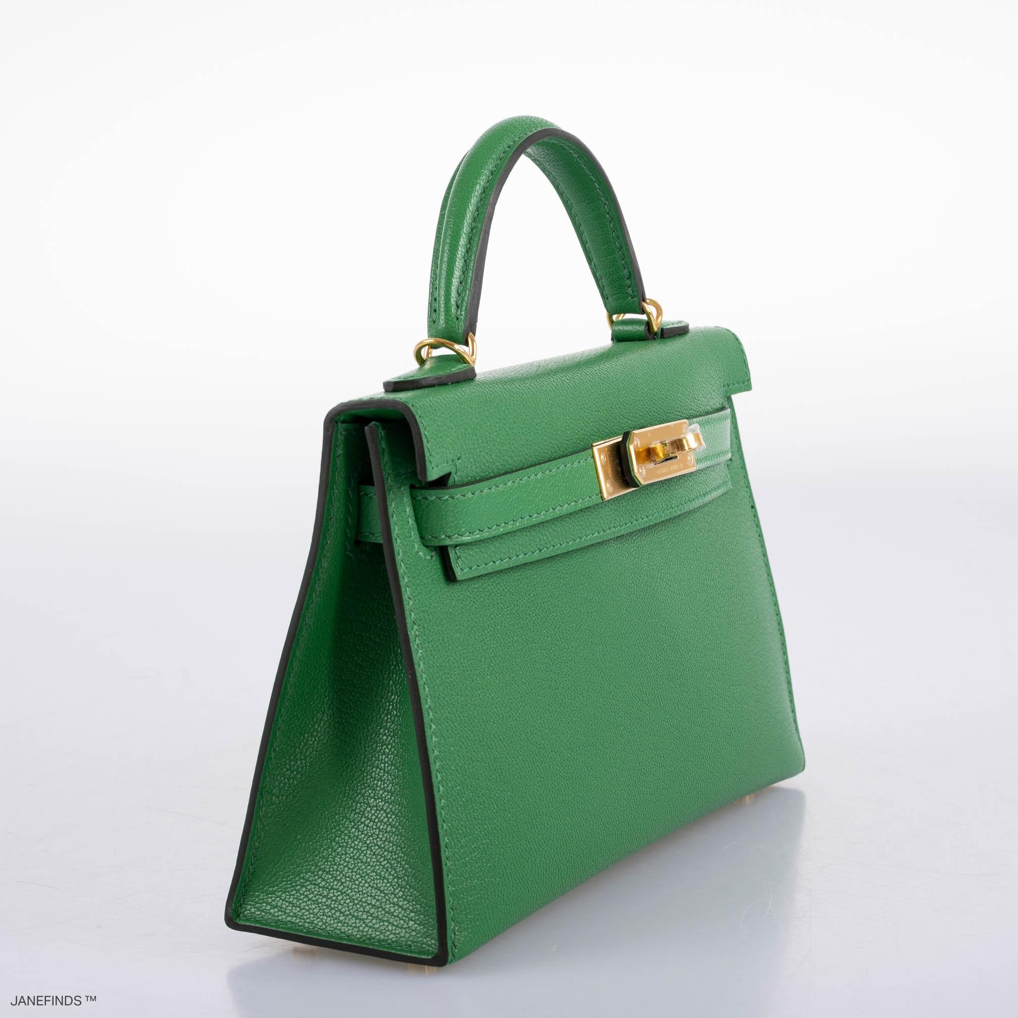 Hermès Kelly 20 Mini II Sellier Bambou Chevre with Gold Hardware - 2021, Z