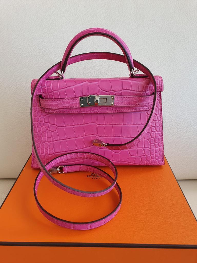 Hermès Kelly 20 Mini II Sellier Rose Shocking Matte Alligator Palladium Hardware - 2021, Z