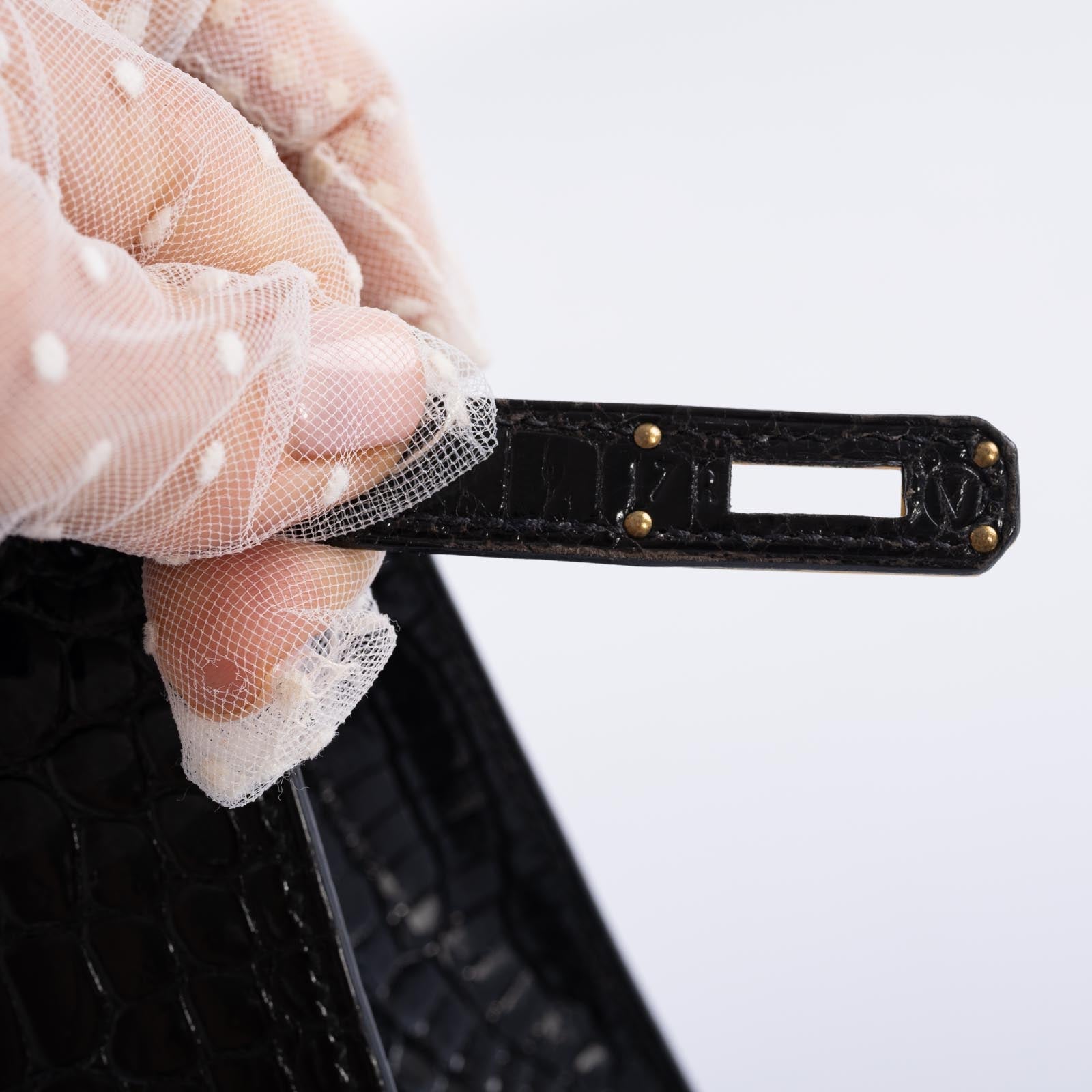 Hermès Kelly 20 Mini Sellier Vintage Shiny Black Noir Porosus Crocodile with Gold Hardware