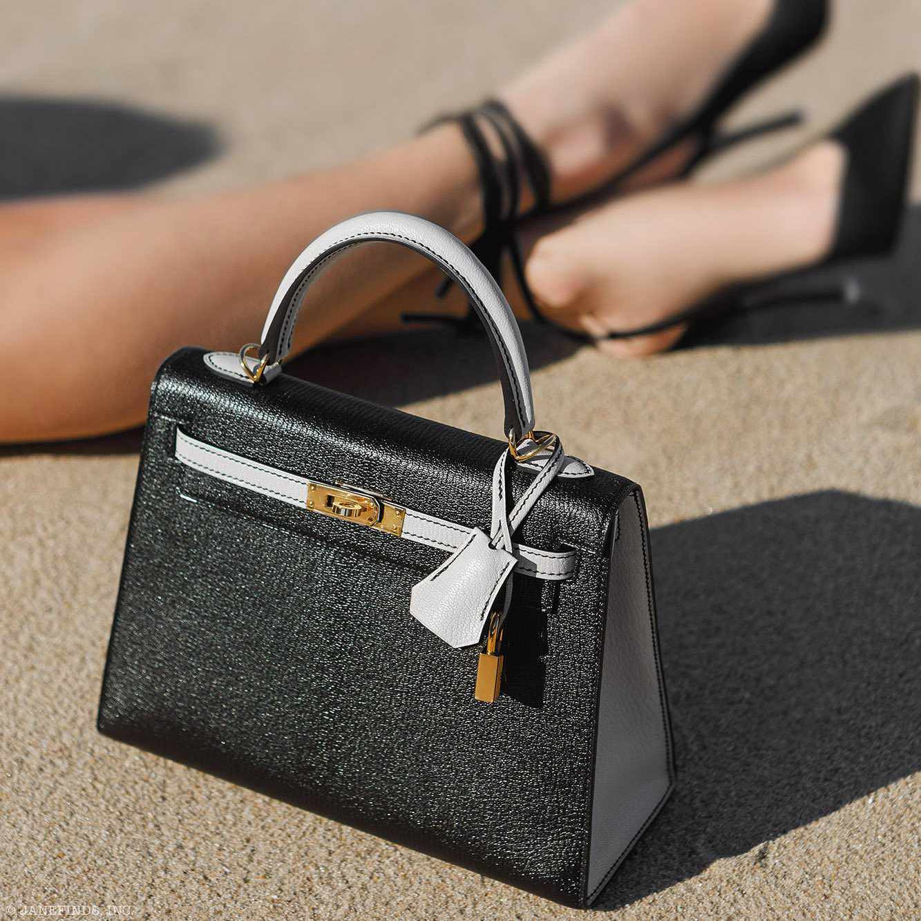 Hermès Kelly 25 HSS Sellier Black & Gris Perle Chevre Gold Hardware - 2019, D