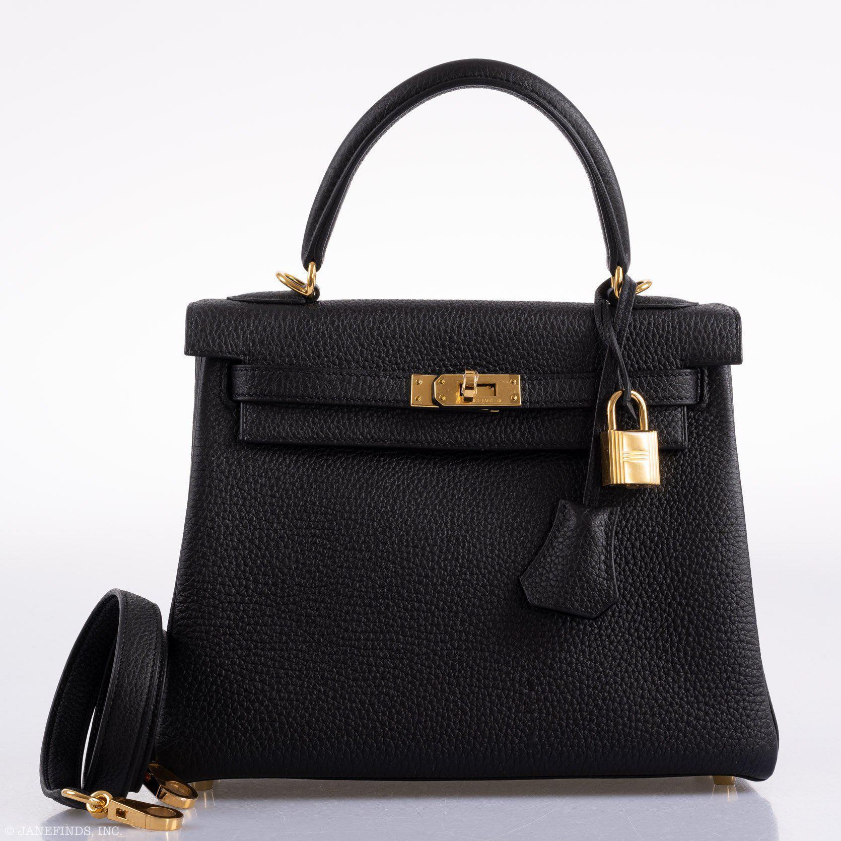 Hermès Kelly 25 Retourne Black Togo Gold Hardware - 2020, Y