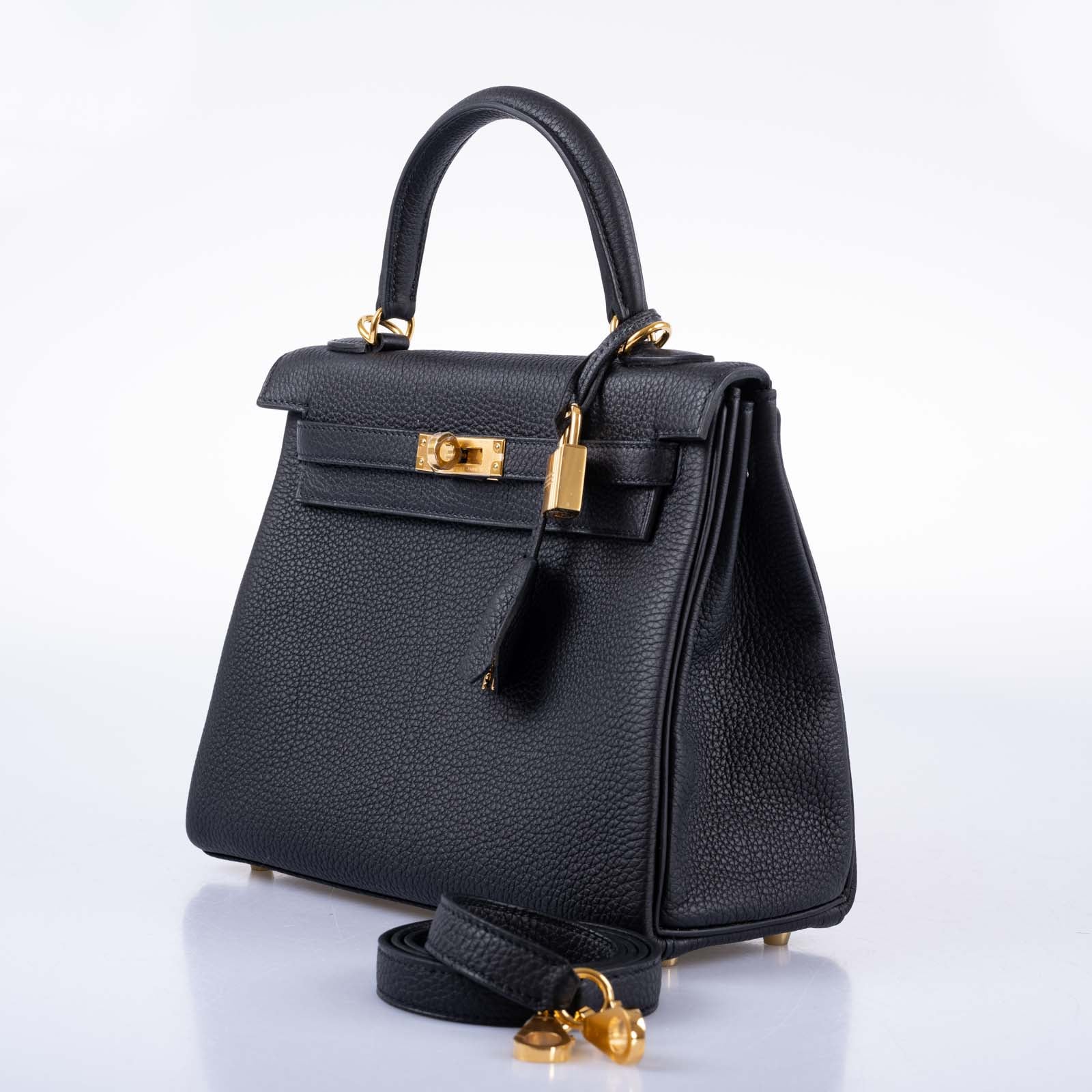 Hermès Kelly 25 Retourne Black Togo Gold Hardware