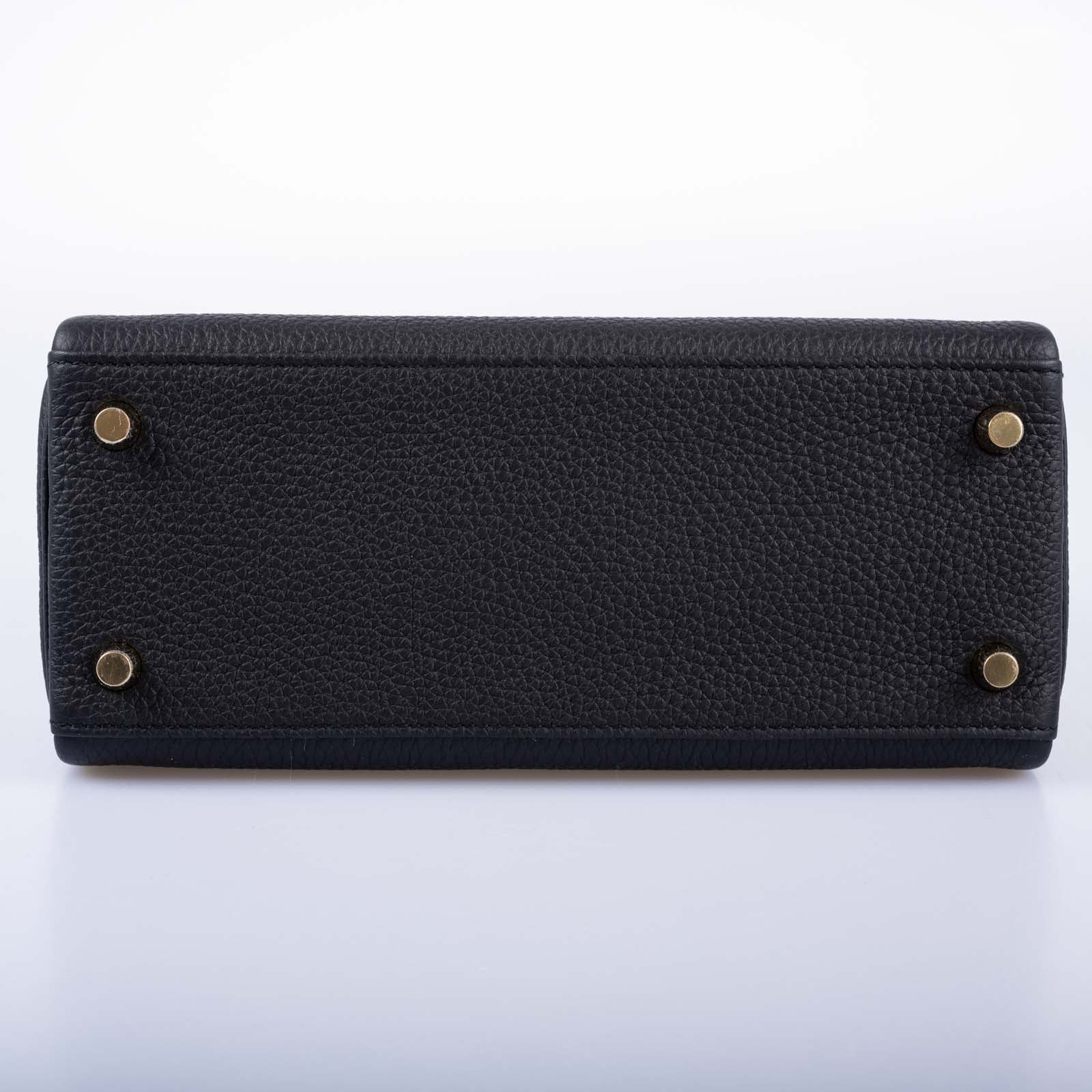 Hermès Kelly 25 Retourne Black Togo Gold Hardware