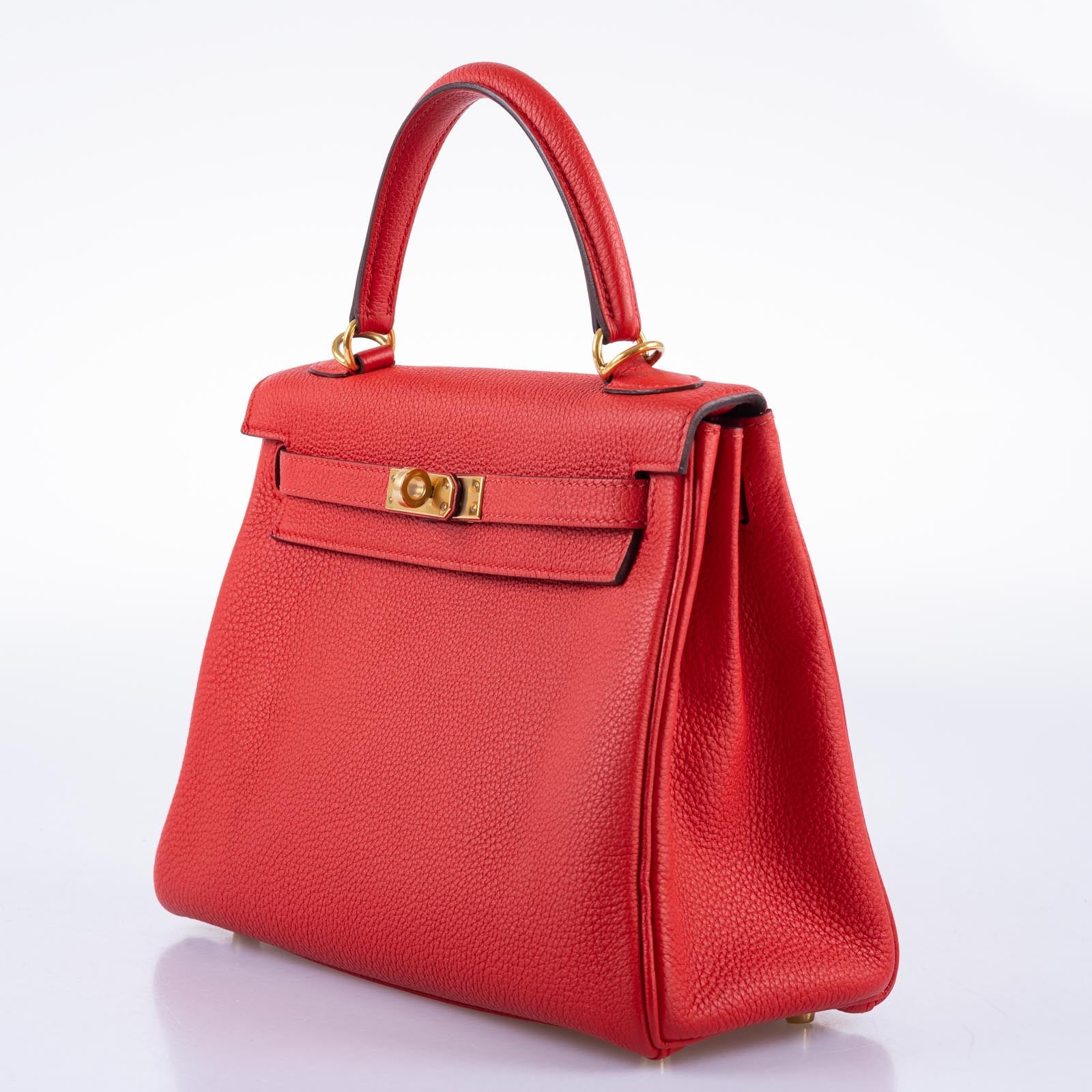 Hermès Kelly 25 Retourne Rouge de Coeur Togo with Gold Hardware
