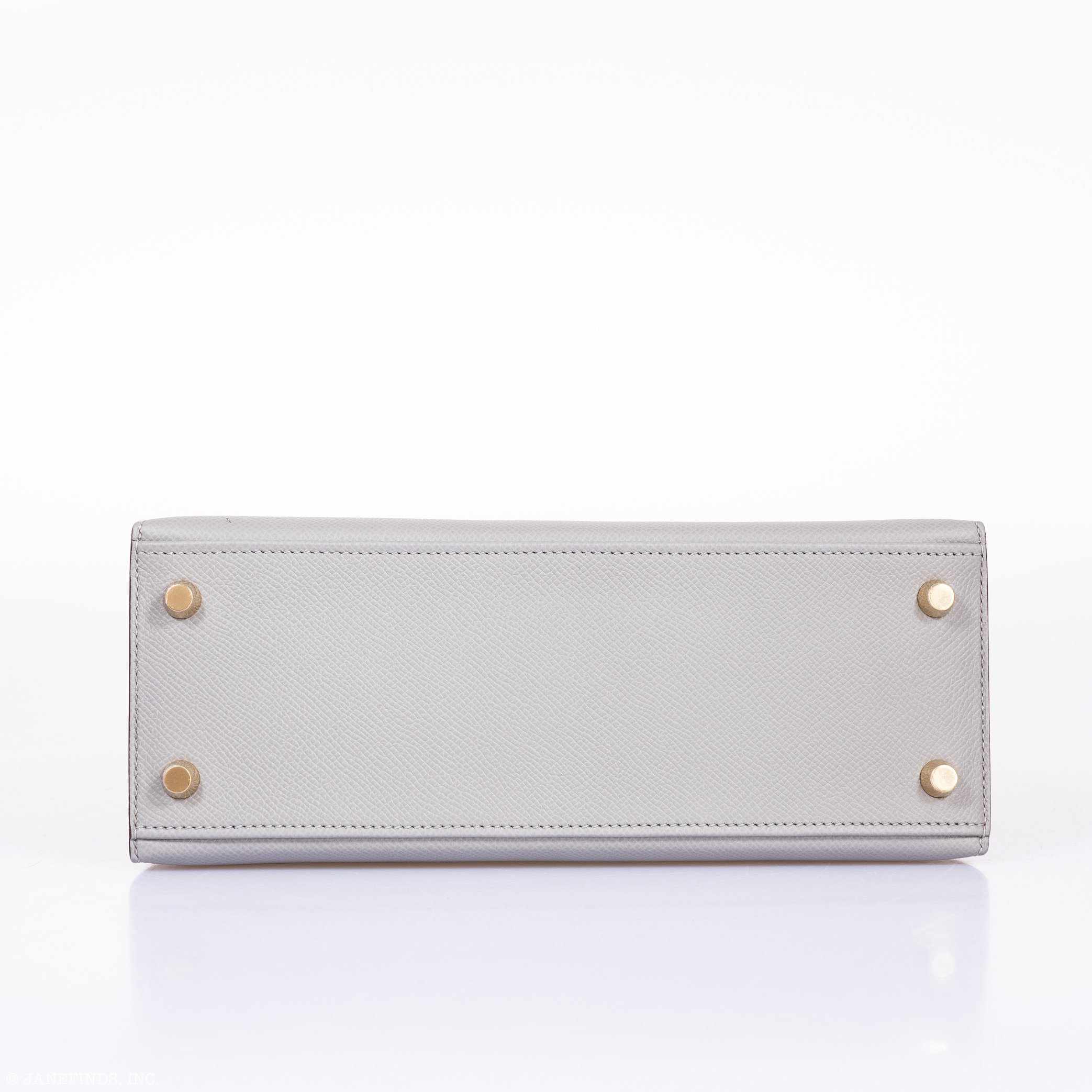 Hermès Kelly 25 Sellier HSS Bi-Color Gris Mouette And Magnolia Epsom Brushed Gold Hardware