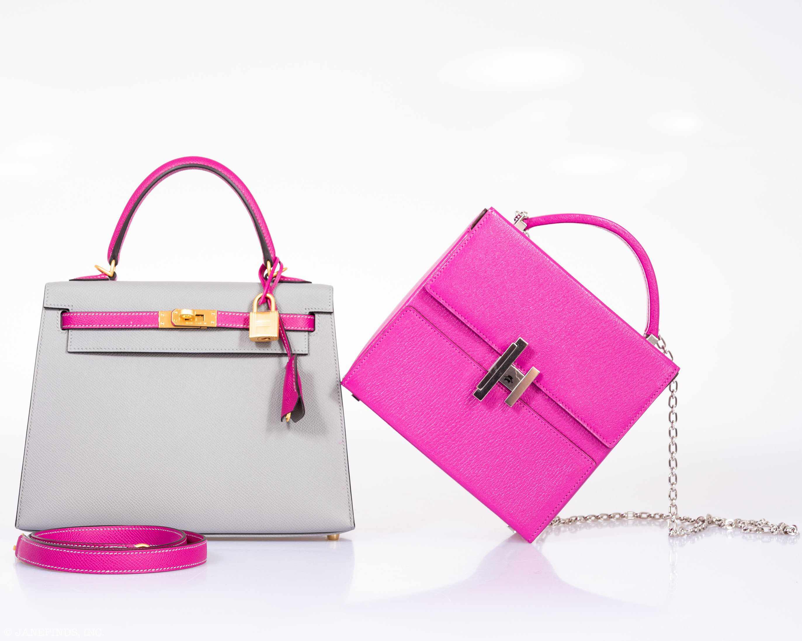 Hermès Kelly 25 Sellier HSS Bi-Color Gris Mouette And Magnolia Epsom Brushed Gold Hardware