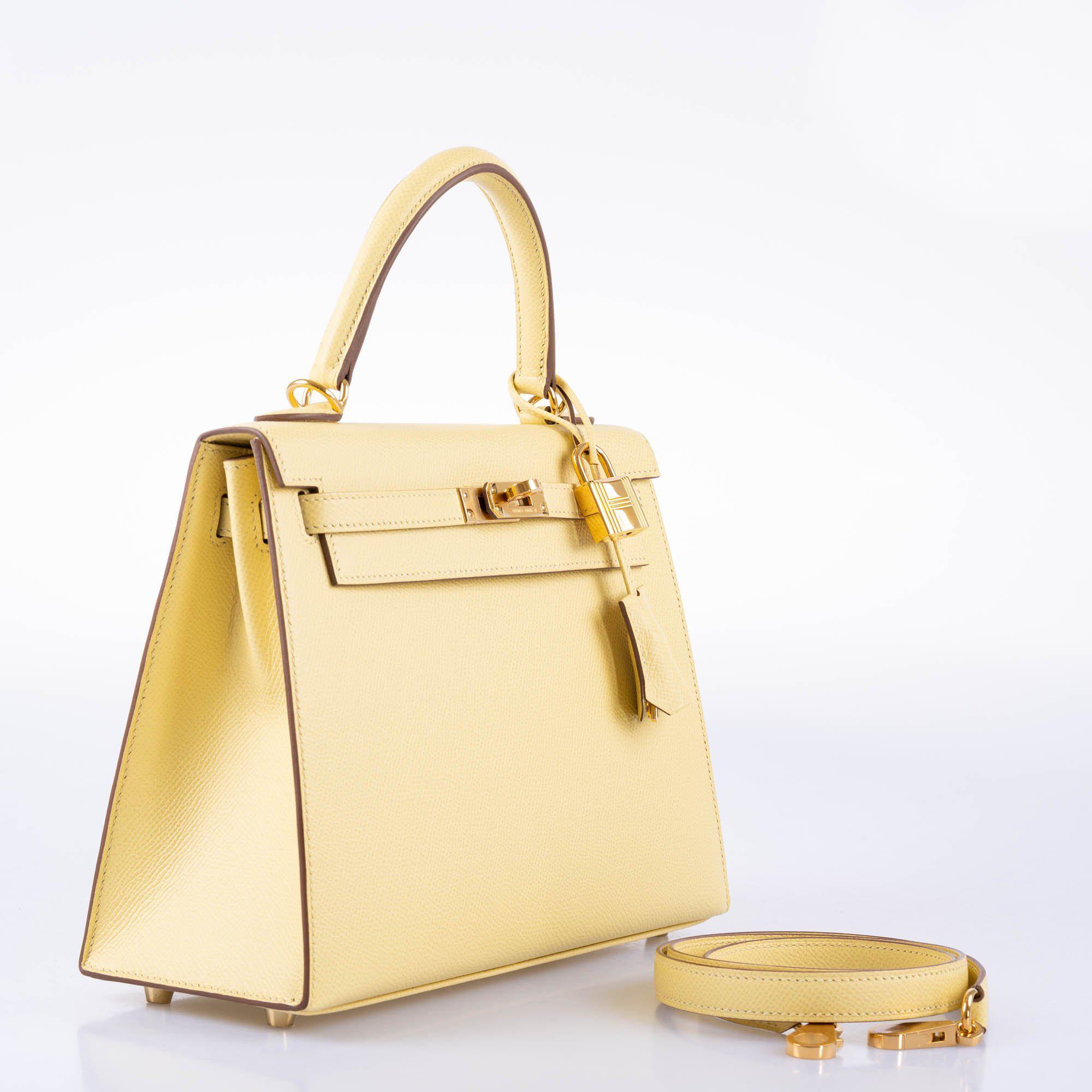 Hermès Kelly 25 Sellier Jaune Poussin Epsom with Gold Hardware - 2021, Y
