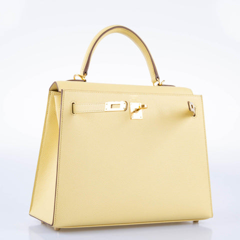 Hermès Kelly 25 Sellier Jaune Poussin Epsom with Gold Hardware - 2021, Y