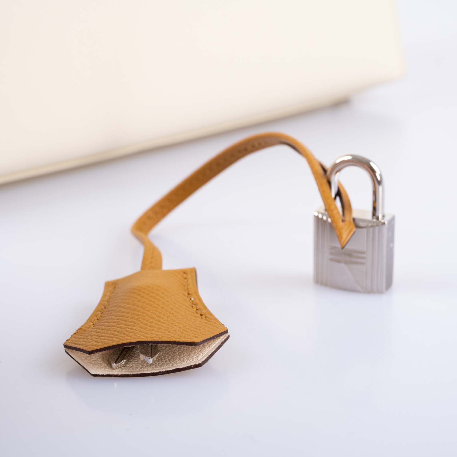 Hermès Kelly 25 Sellier Limited Edition Tri-Color Nata, Jaune Poussin and Sesame Epsom Palladium Hardware