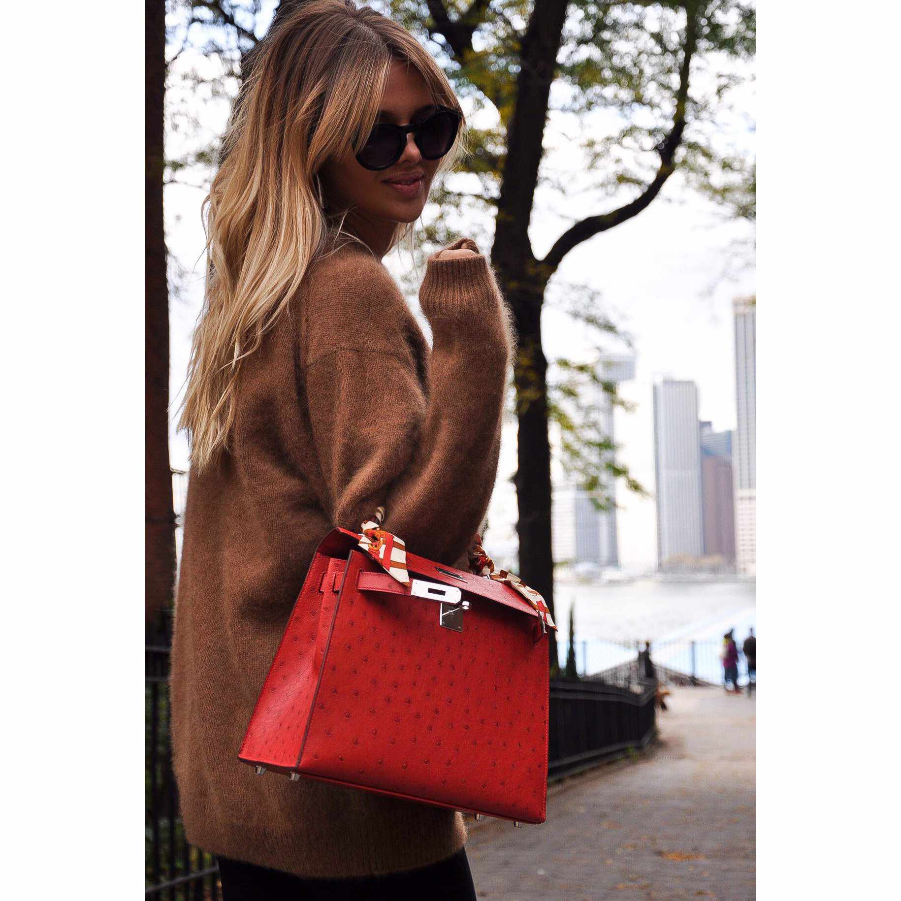 Hermès Kelly 28 Ostrich Rouge Vif Palladium Hardware