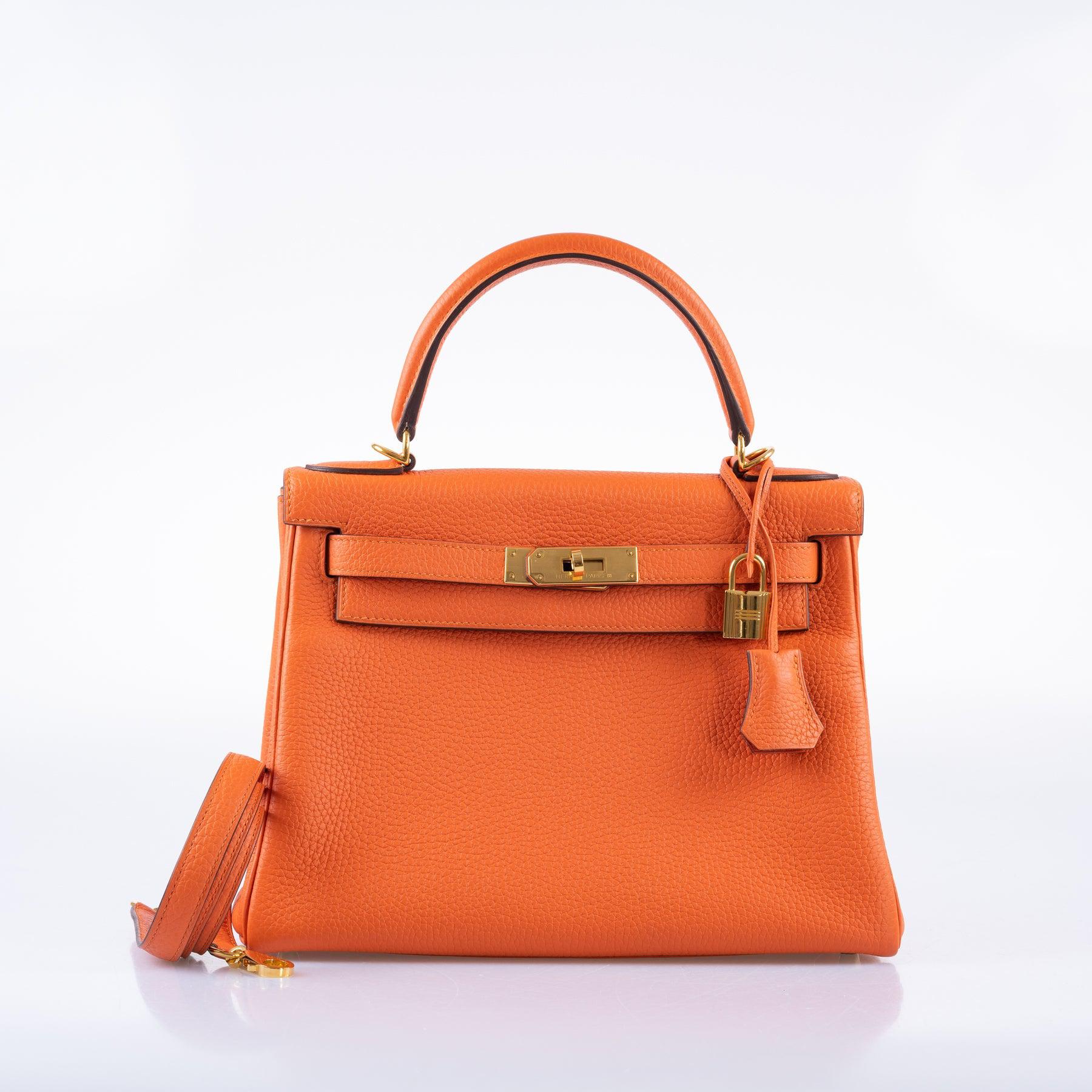 Hermès Kelly 28 Retourne Feu Orange Togo Gold Hardware