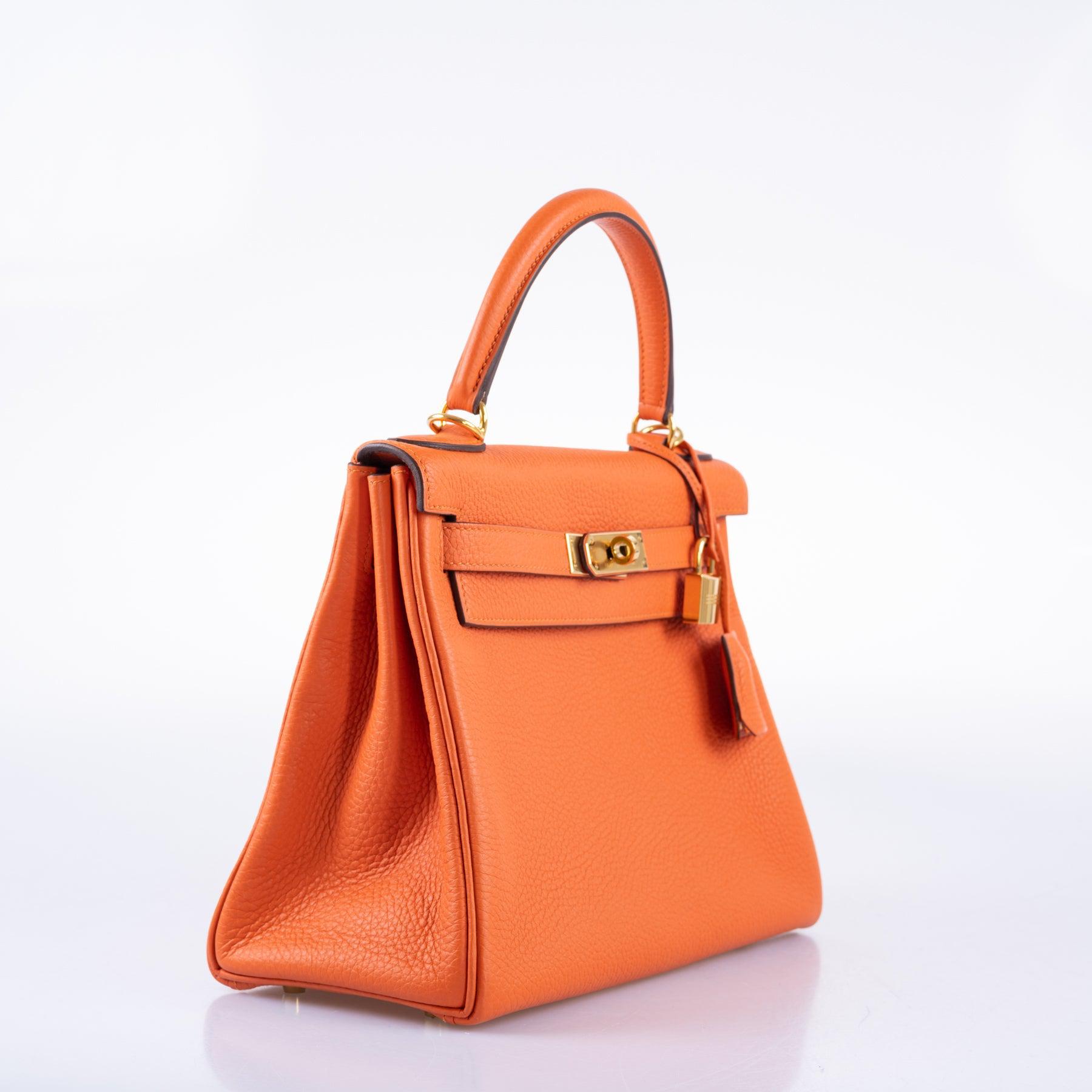 Hermès Kelly 28 Retourne Feu Orange Togo Gold Hardware