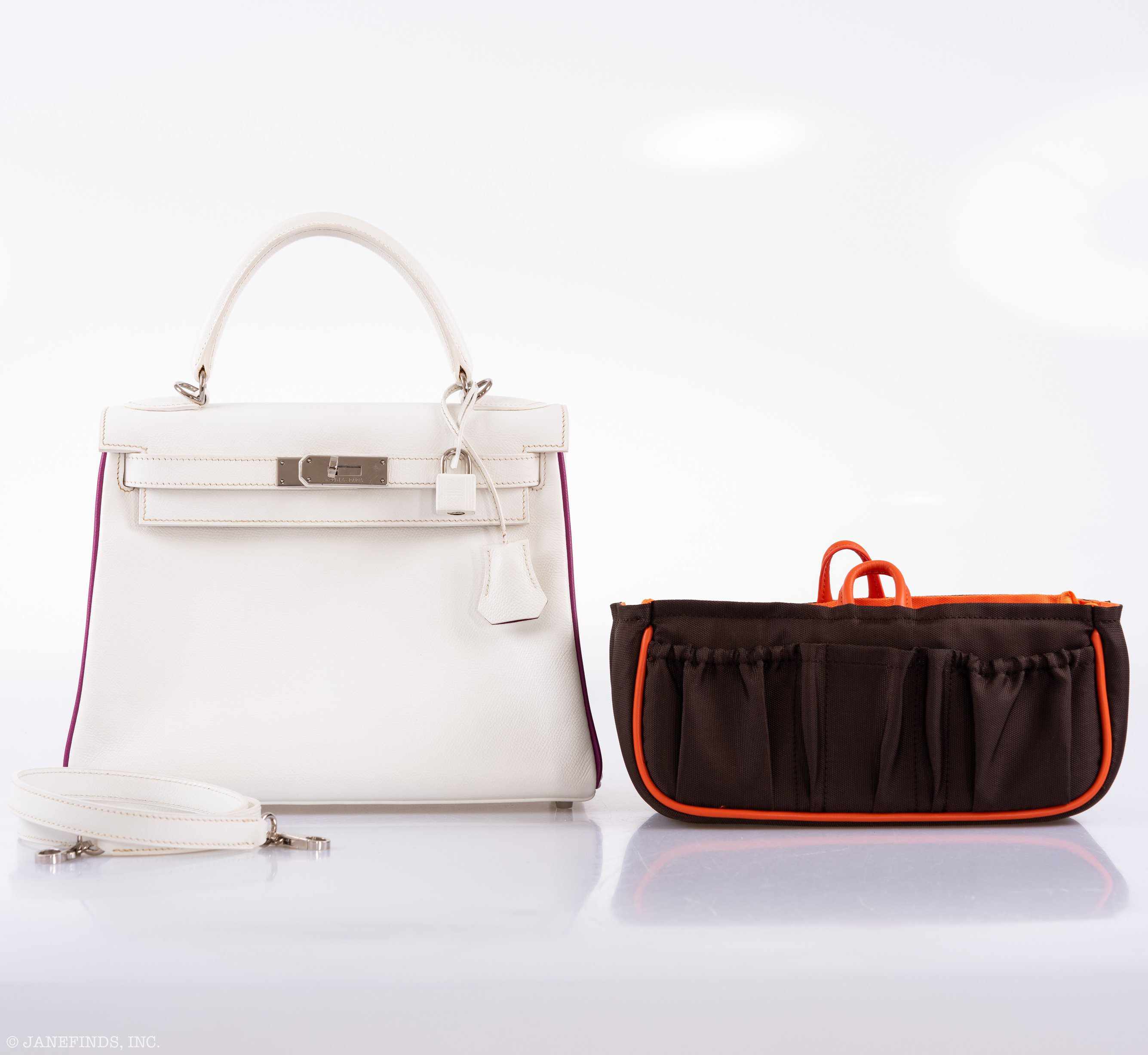 Hermès Kelly 28 Retourne Two-Tone White Epsom Cyclamen Piping Palladium Hardware