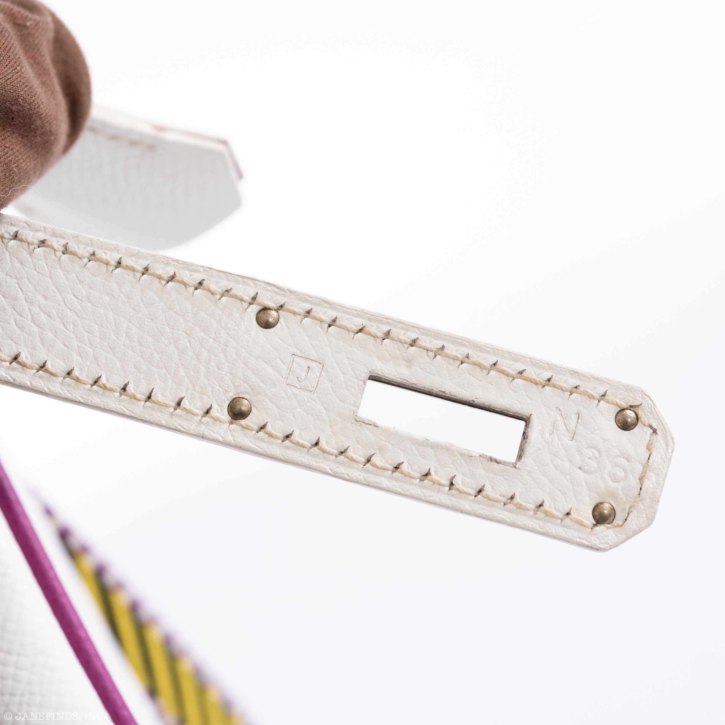 Hermès Kelly 28 Retourne Two-Tone White Epsom Cyclamen Piping Palladium Hardware