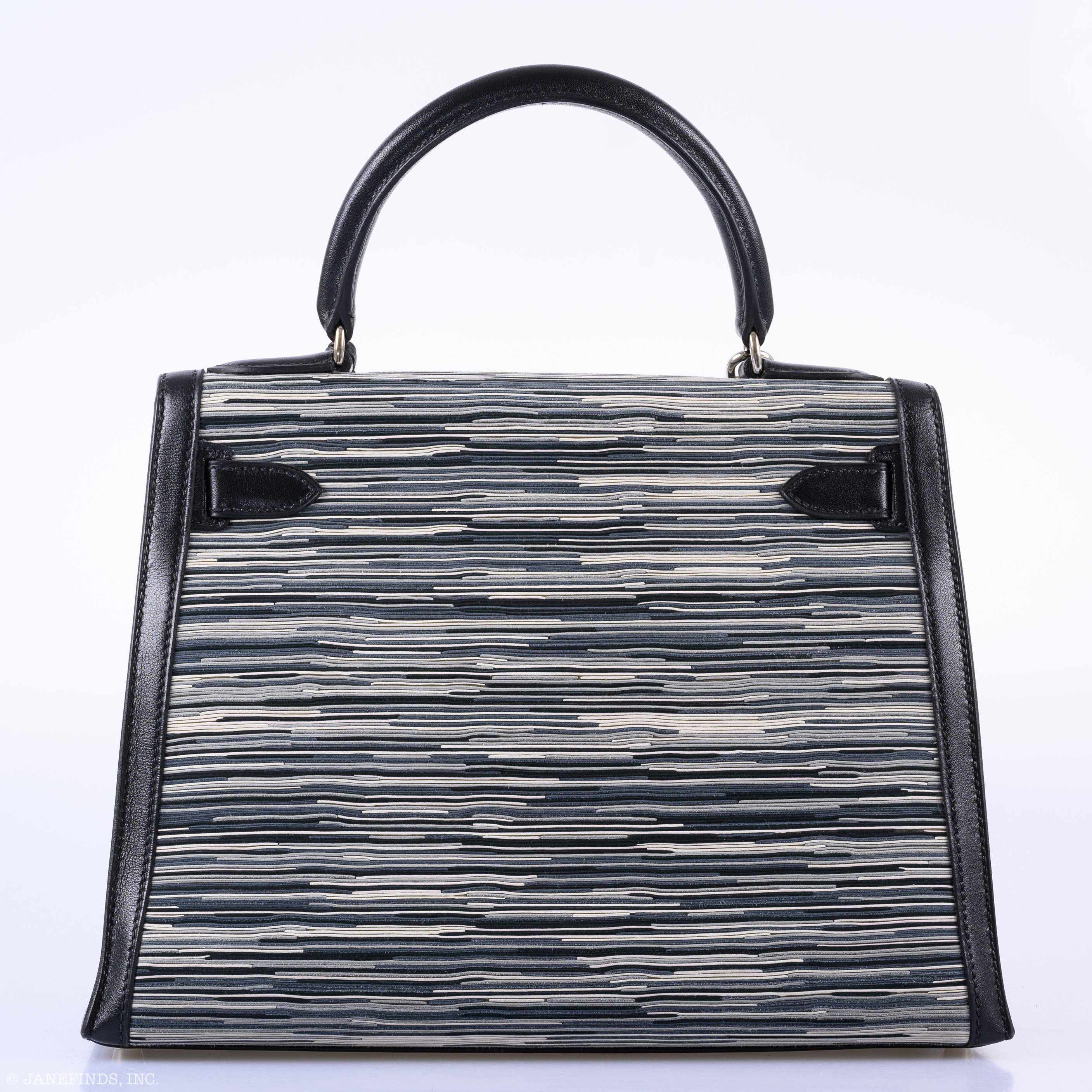Hermès Kelly 28 Sellier Black Box & Vibrato Leather Palladium Hardware - 2000, D Square