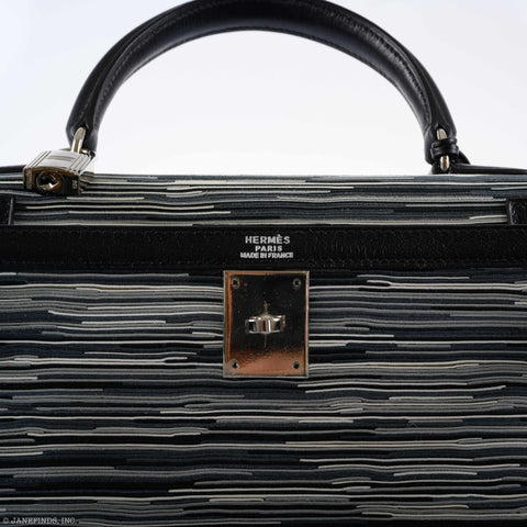 Hermès Kelly 28 Sellier Black Box & Vibrato Leather Palladium Hardware - 2000, D Square