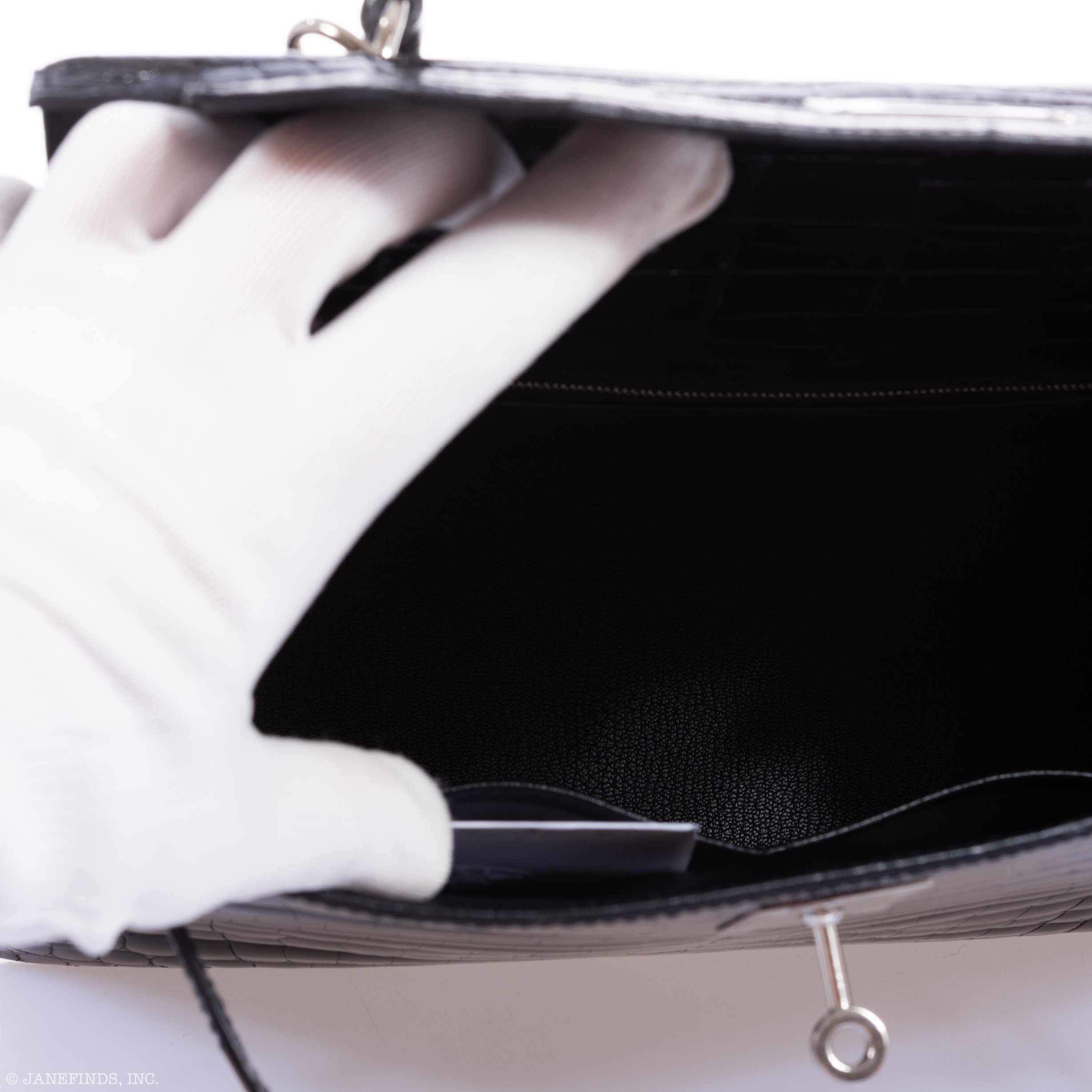 Hermès Kelly 28 Sellier Black Shiny Niloticus Crocodile Palladium Hardware