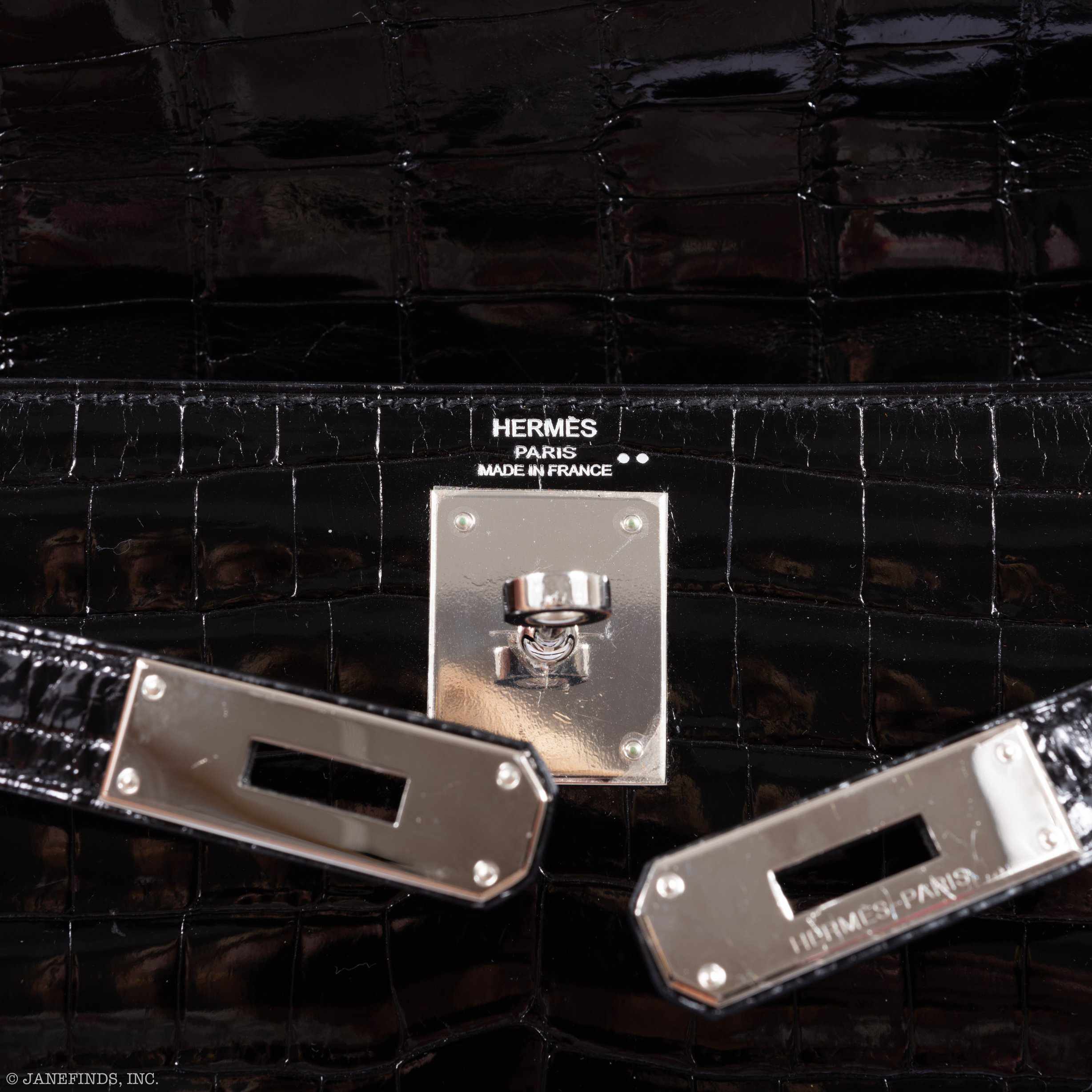 Hermès Kelly 28 Sellier Black Shiny Niloticus Crocodile Palladium Hardware