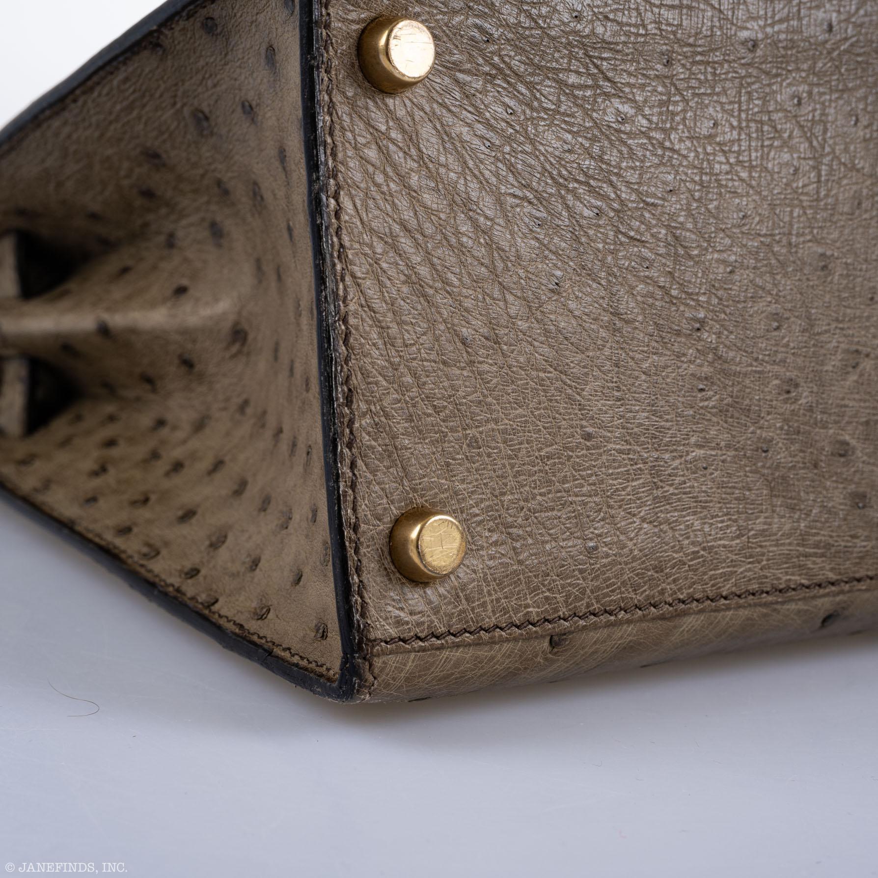 Hermès Kelly 28 Sellier Mousse Ostrich Gold Hardware - Circle W