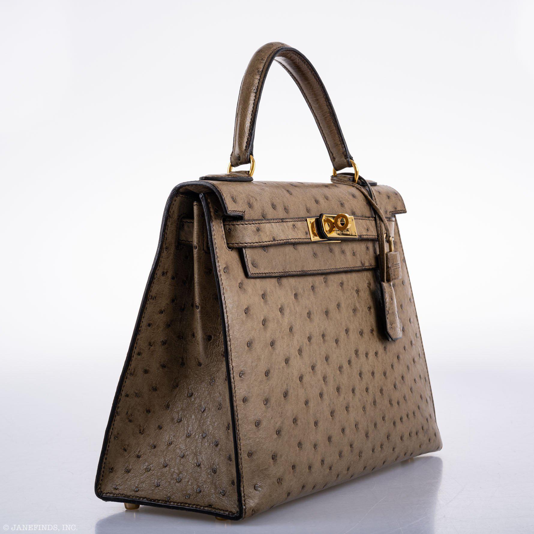 Hermès Kelly 28 Sellier Mousse Ostrich Gold Hardware - Circle W