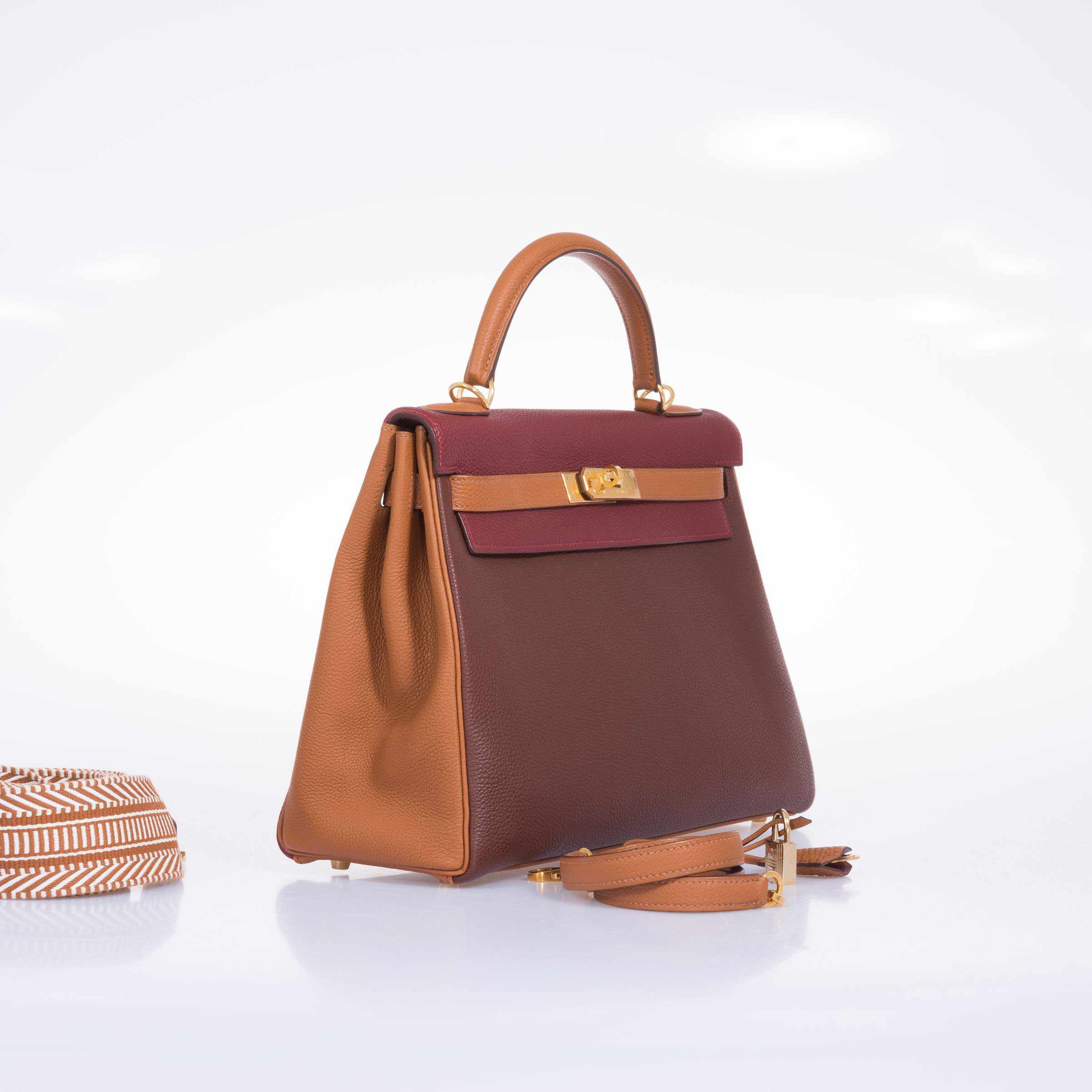 Hermès Kelly 32 Retourne Tri-Color Rouge H Havanne And Gold Togo Gold Hardware