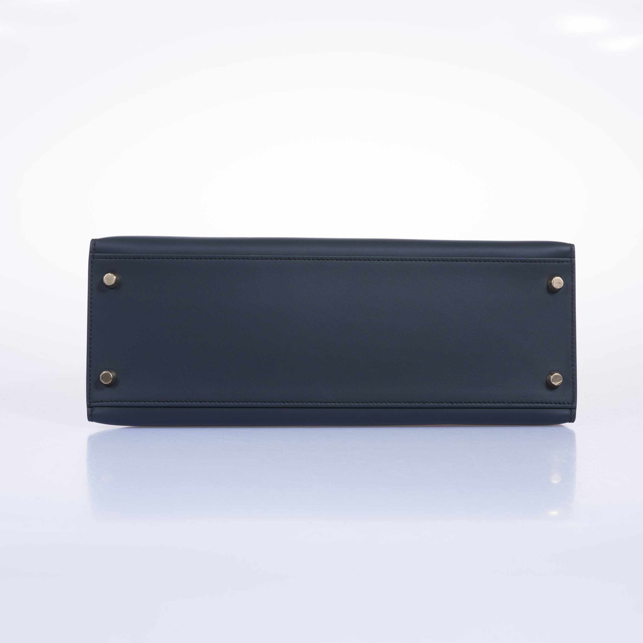 Hermès Kelly 32 Sellier Bleu (Blue) Obscur Veau Sombrero Gold Hardware