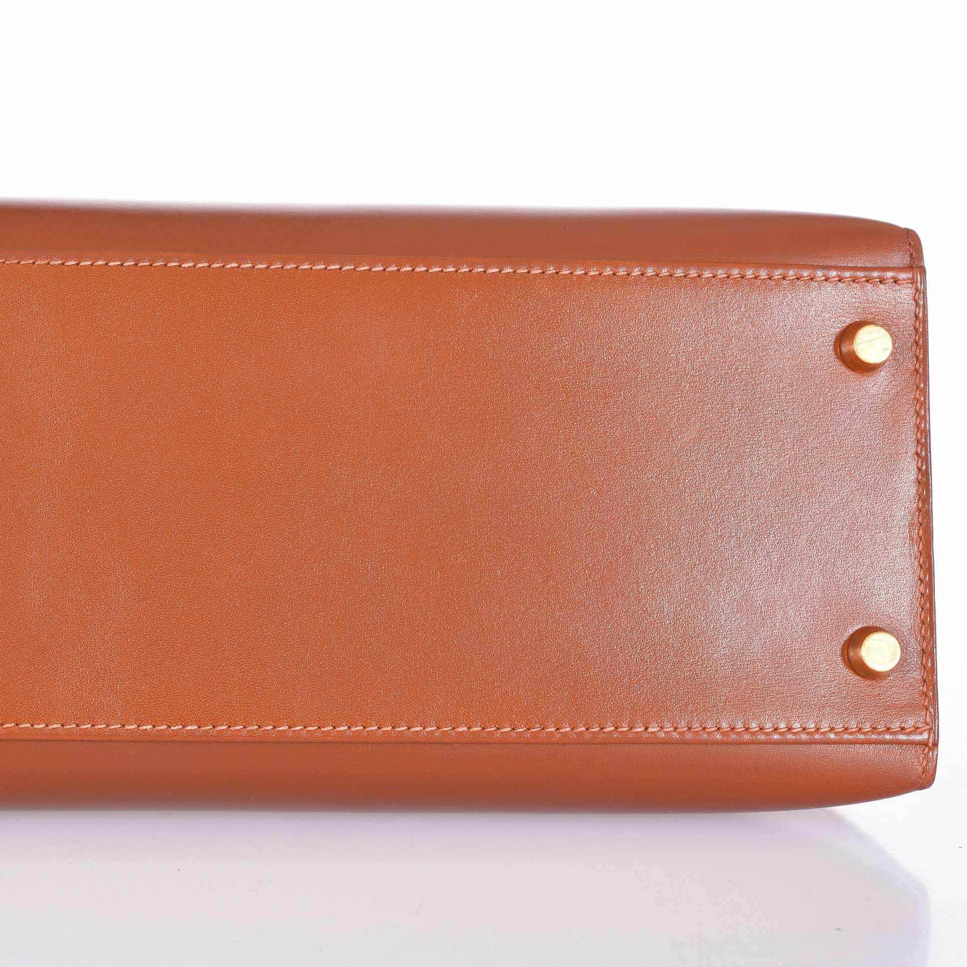 Hermès Kelly 32 Sellier Noisette Box Gold Hardware