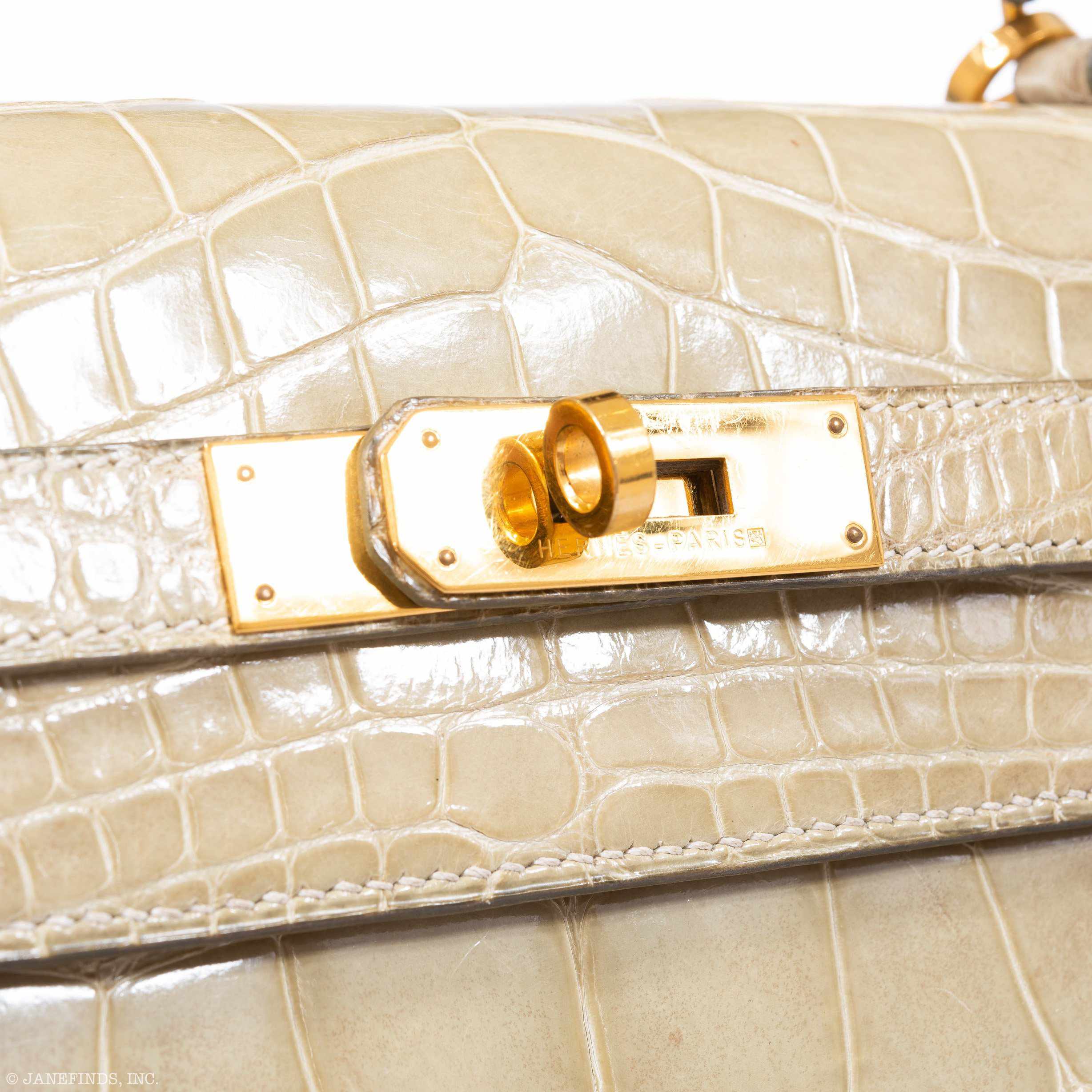 Hermès Kelly 32 Vert Celadon Natura Alligator Gold Hardware Pre-Himalayan