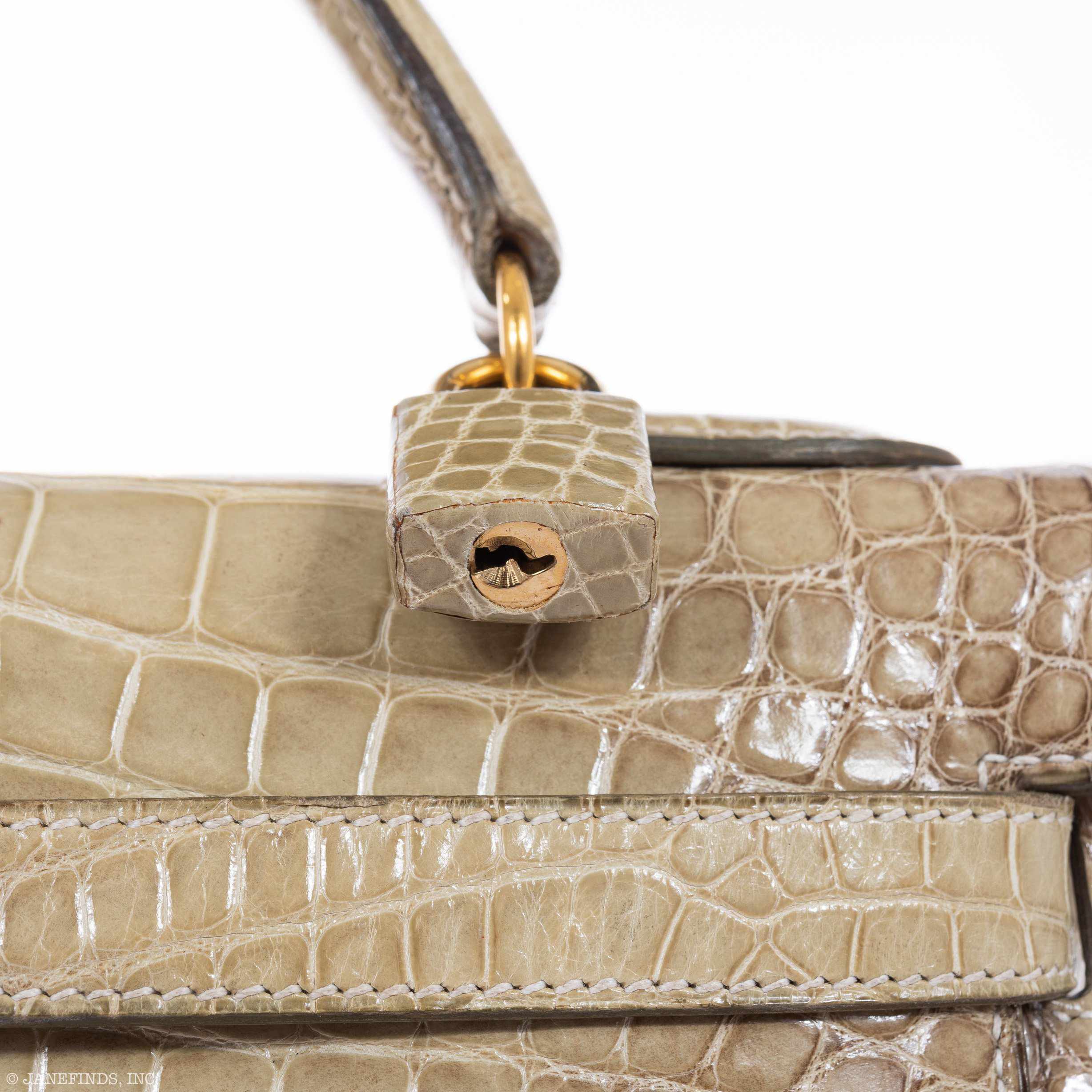 Hermès Kelly 32 Vert Celadon Natura Alligator Gold Hardware Pre-Himalayan