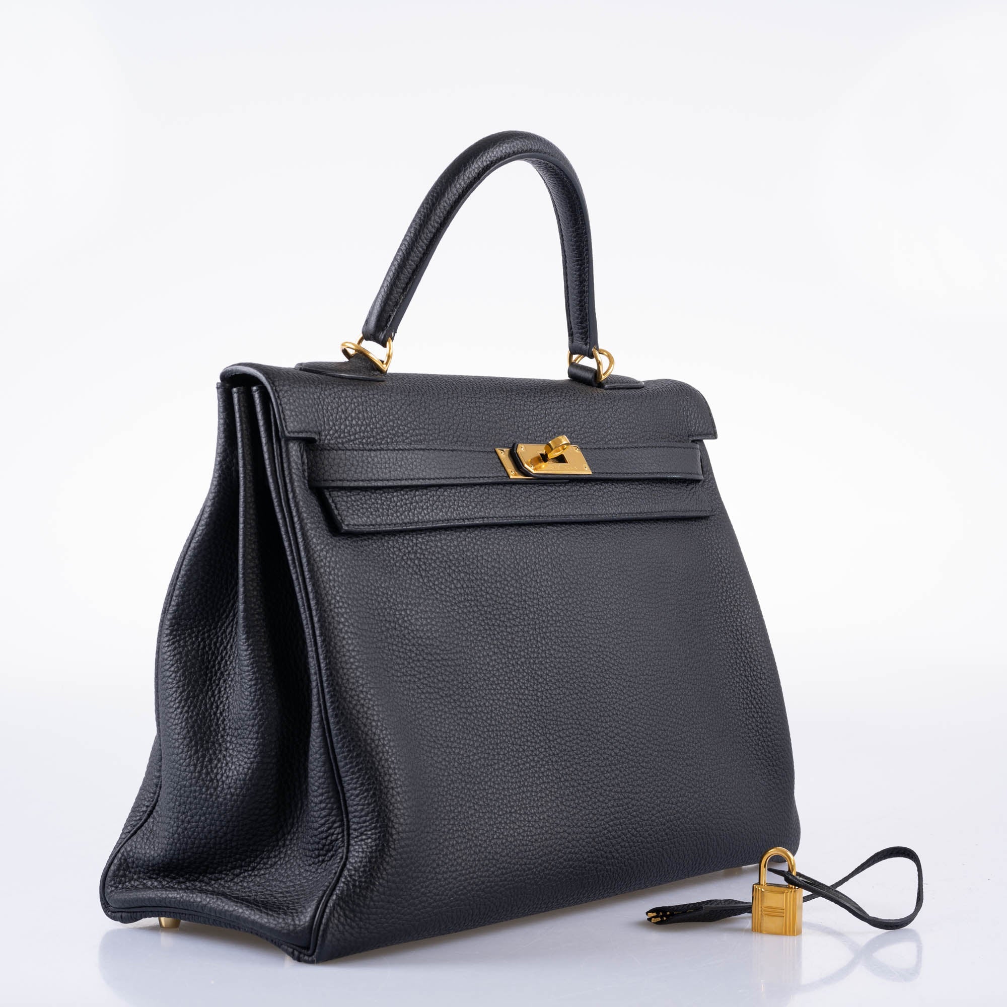 Hermès Kelly 35 Retourne Black Togo Gold Hardware