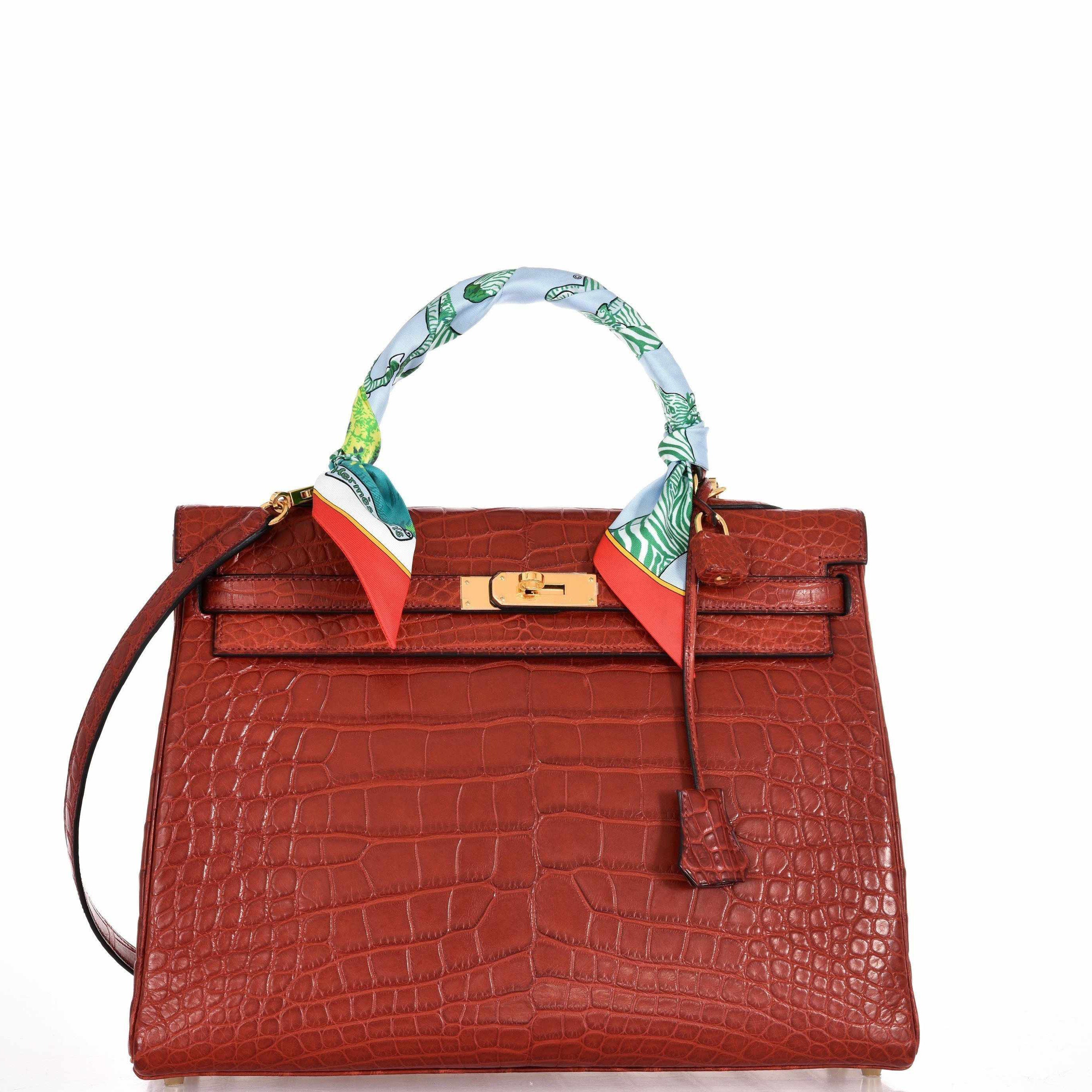 Hermès Kelly 35 Rouge H Matte Alligator Gold Hardware