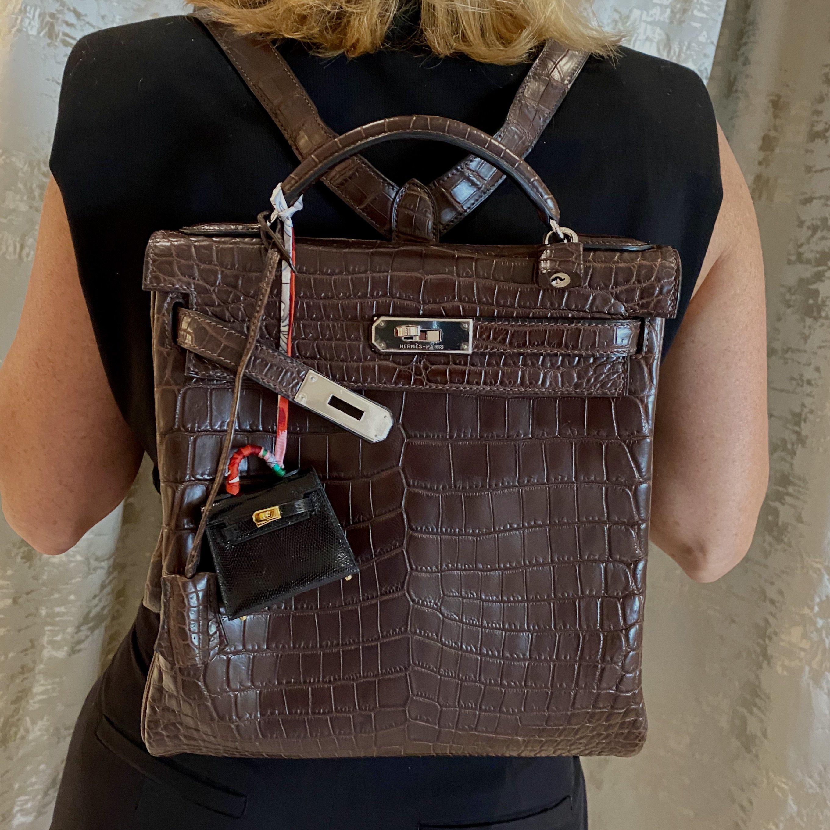 Hermès Kelly Ado 27 Matte Havane Nilo Crocodile with Palladium Hardware - 2001, E Square