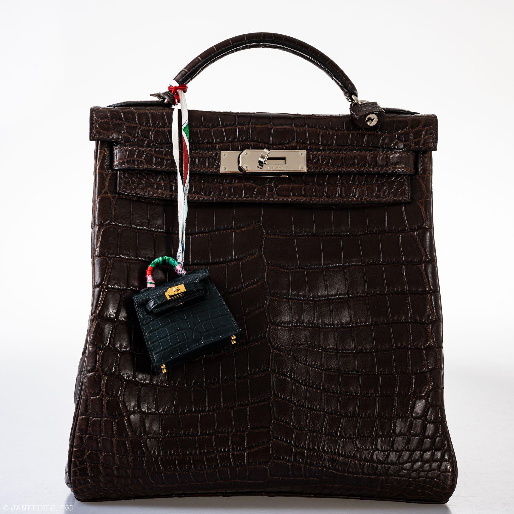 Hermès Kelly Ado 27 Matte Havane Nilo Crocodile with Palladium Hardware - 2001, E Square
