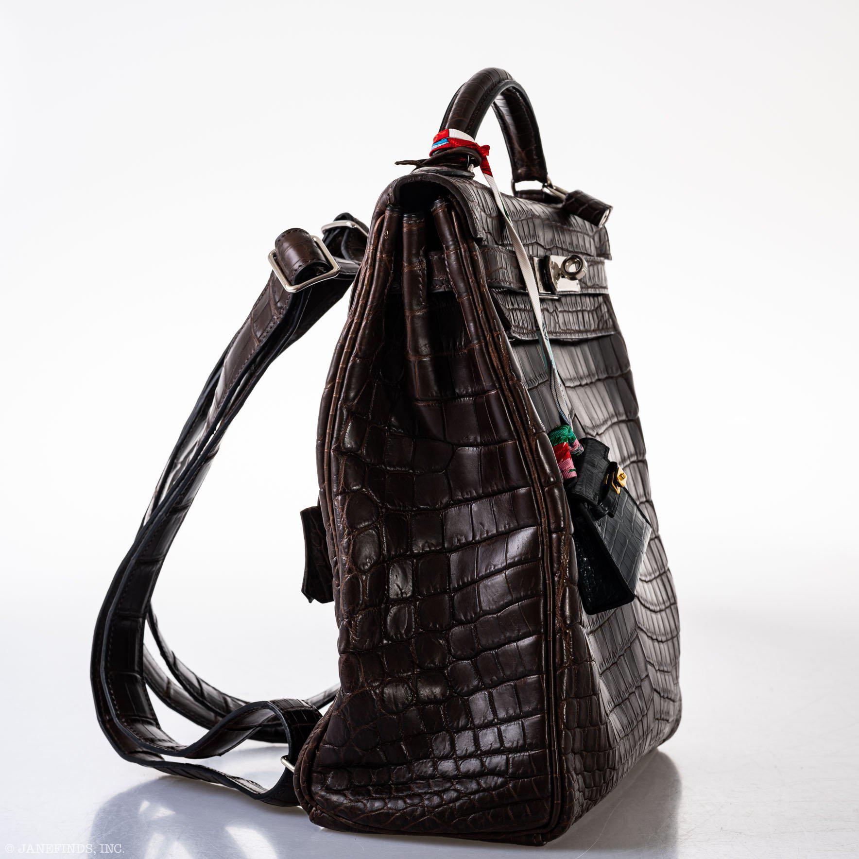 Hermès Kelly Ado 27 Matte Havane Nilo Crocodile with Palladium Hardware - 2001, E Square