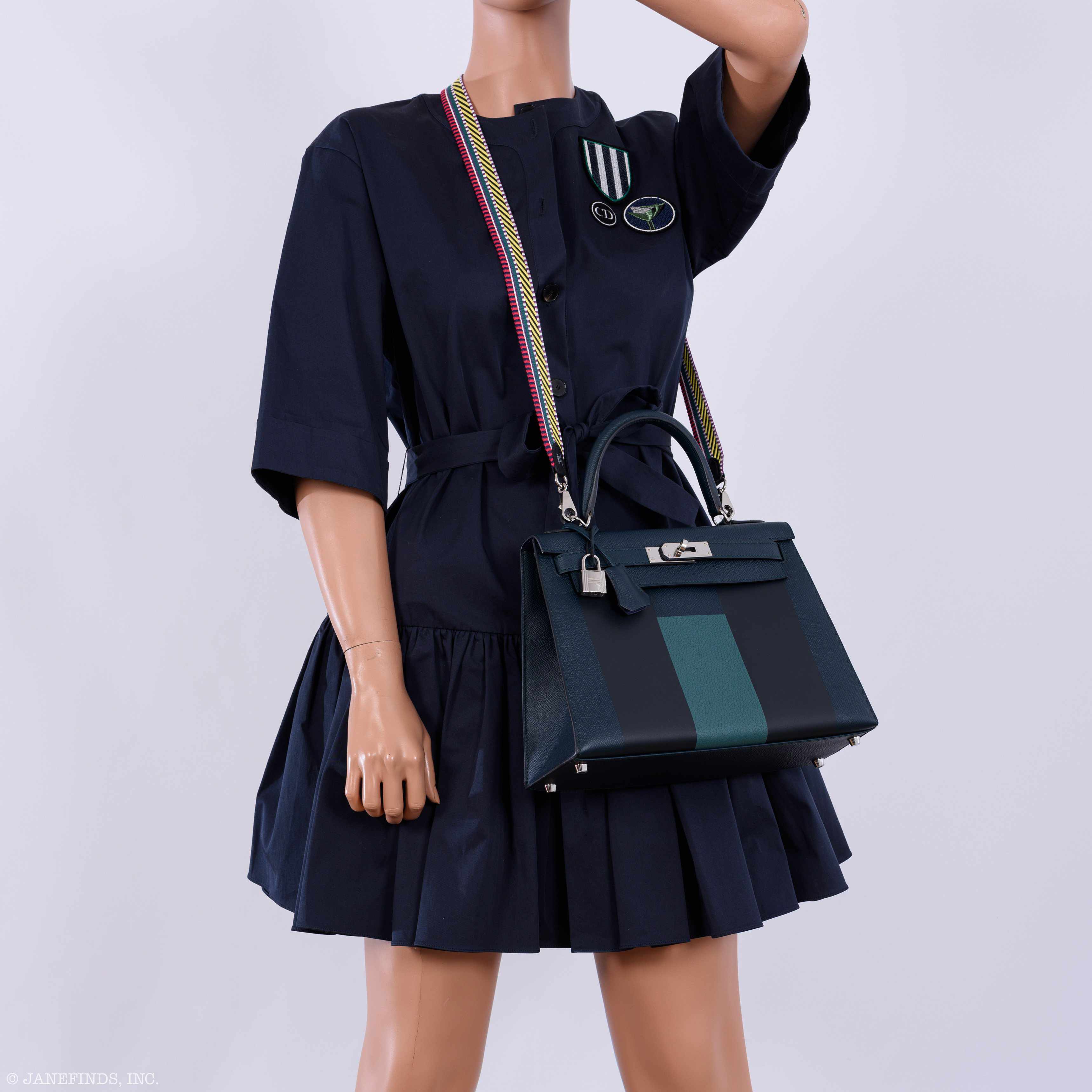 Hermès Kellygraphie 28 Sellier ‘H’ Lettre Vert Cypres Epsom, Blue Obscur Sombrero & Malachite Clemence Kelly Palladium Hardware - 2019, D