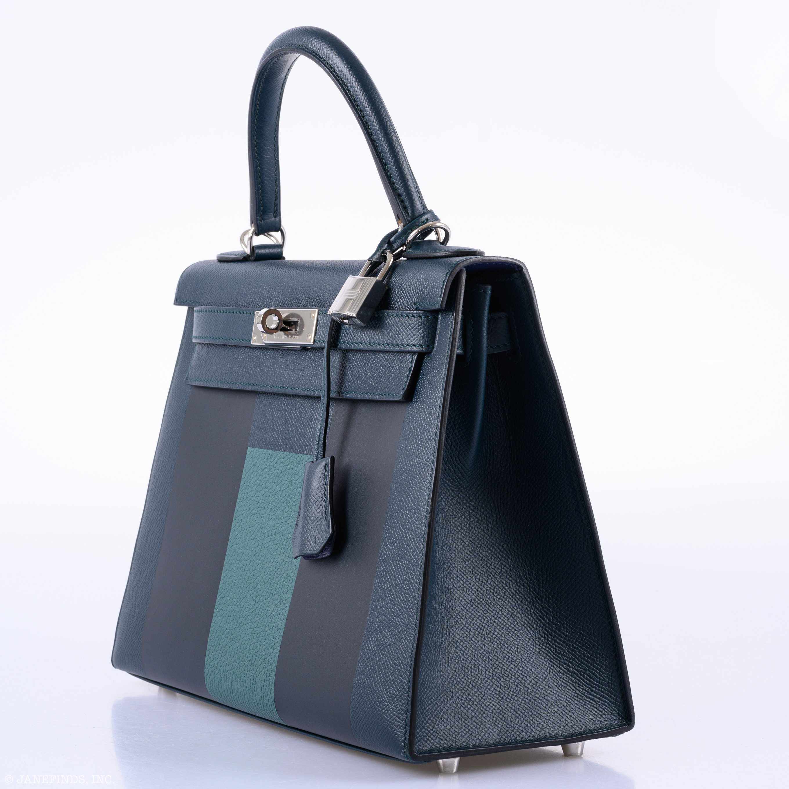 Hermès Kellygraphie 28 Sellier ‘H’ Lettre Vert Cypres Epsom, Blue Obscur Sombrero & Malachite Clemence Kelly Palladium Hardware - 2019, D