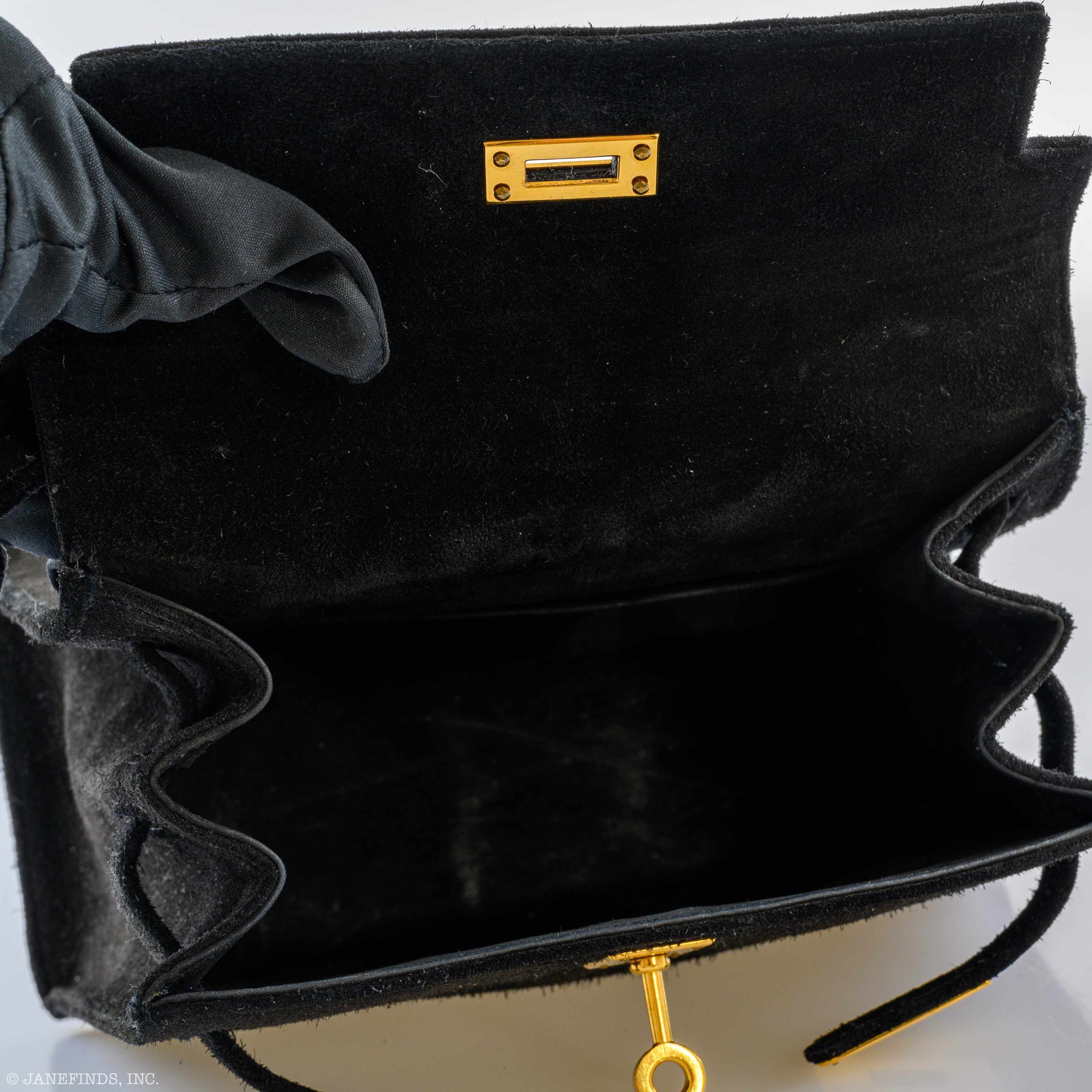 Hermès Mini Kelly 20 Sellier Shoulder Black Veau Doblis Suede Gold Hardware - 1999