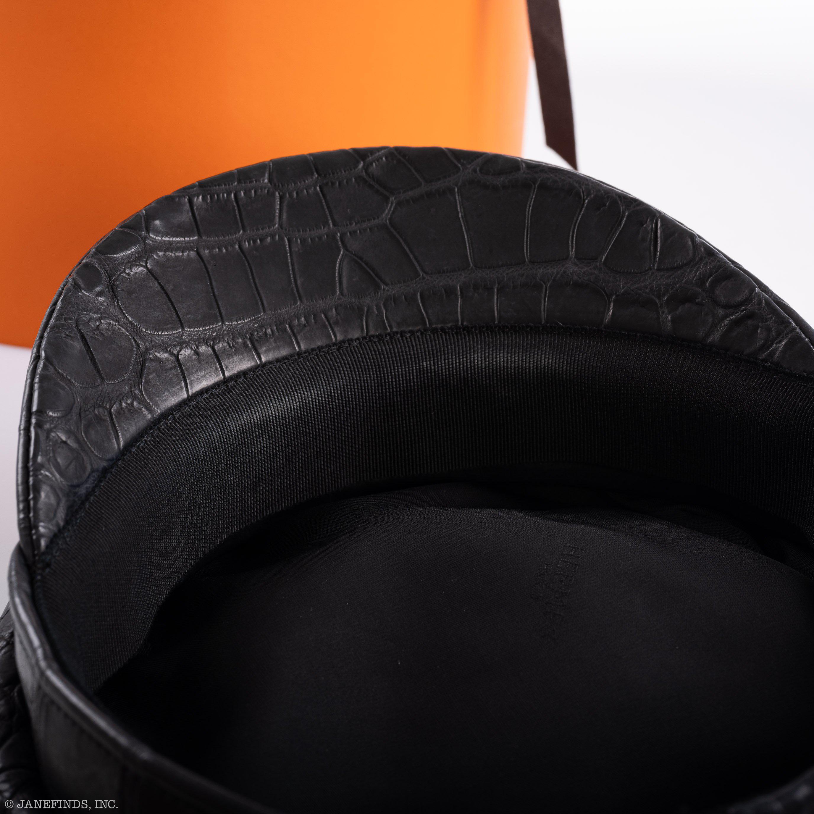 Hermès Newsboy Cap Matte Black Porosus Crocodile 57