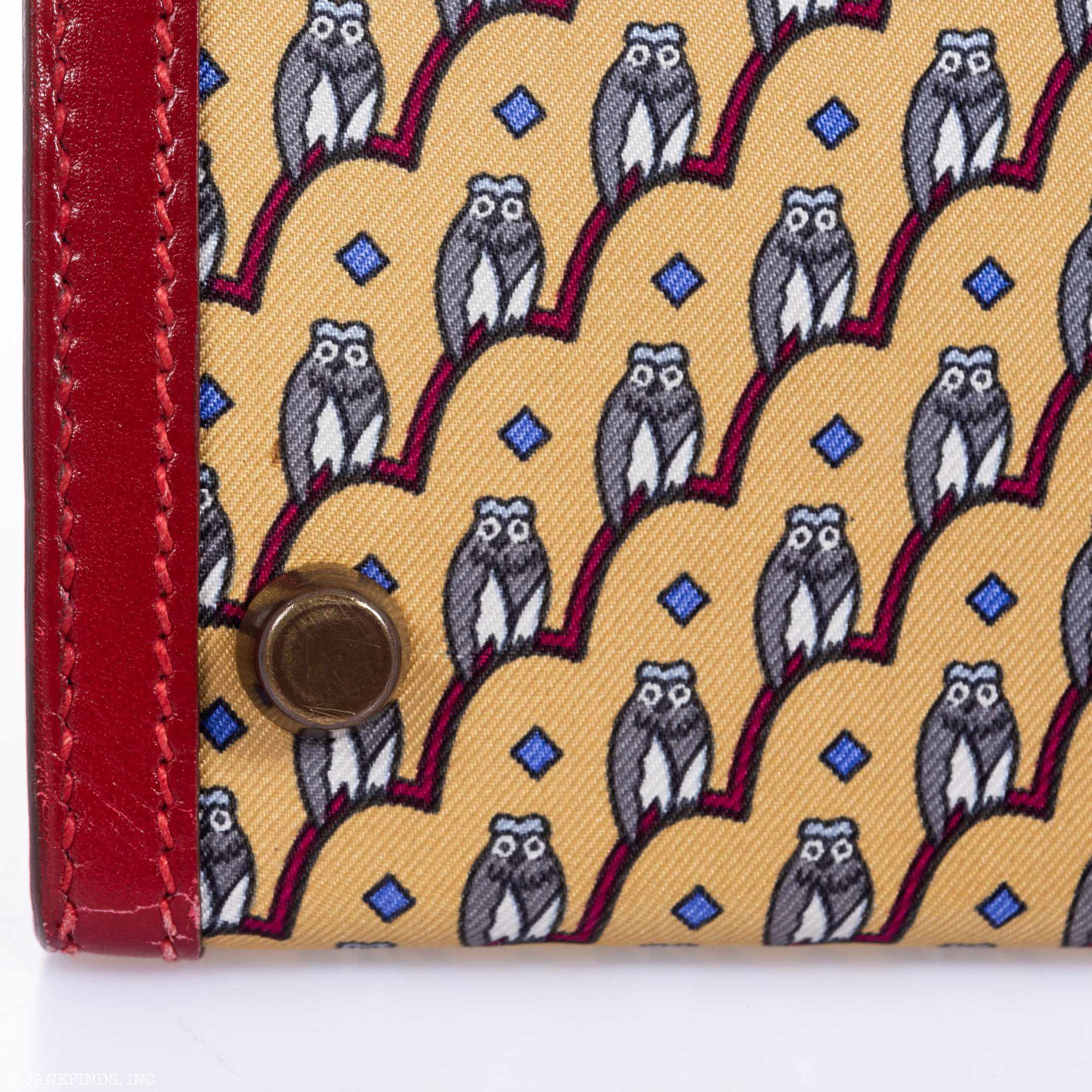 Hermès Vintage Kelly 20 Sellier Owl Print Jaune Silk & Rouge Vif Box Calf Gold Hardware