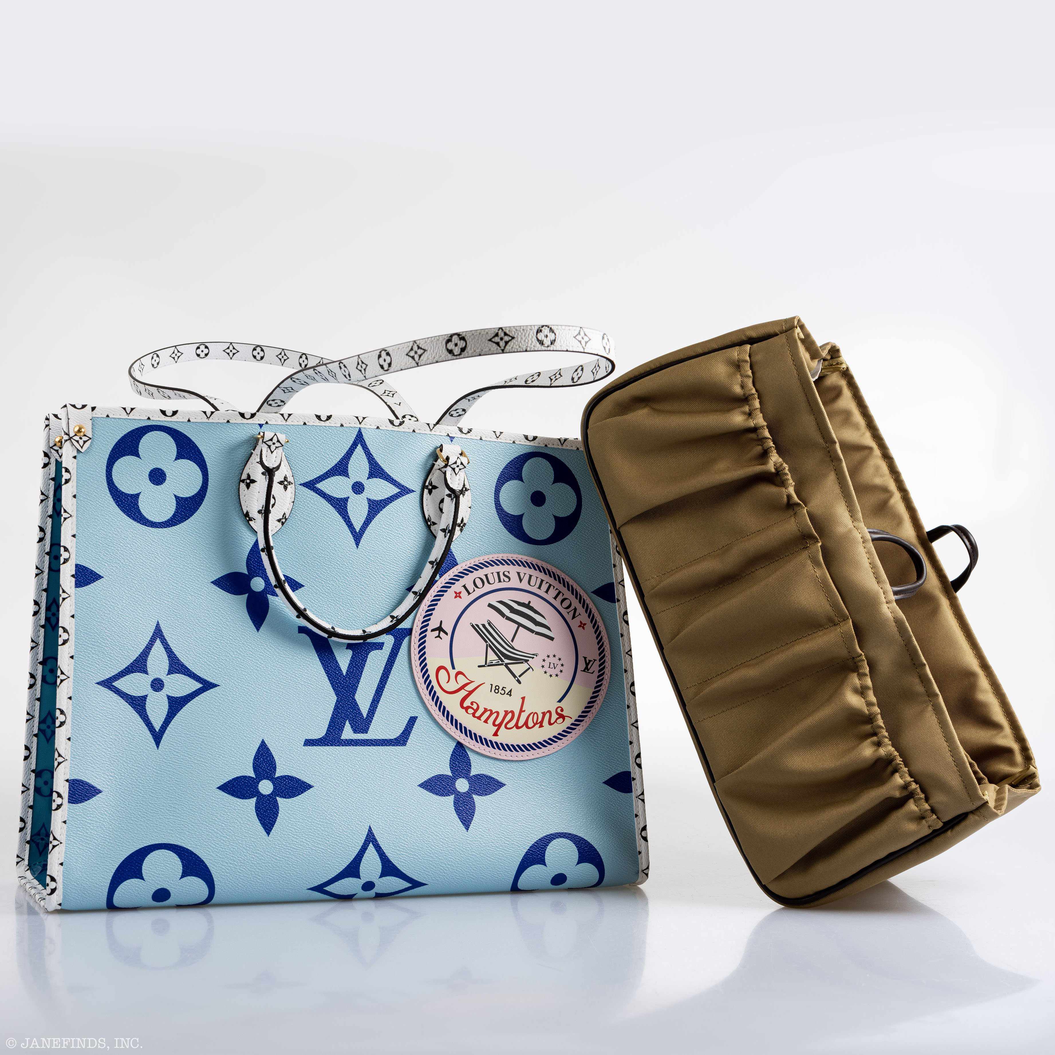 Louis Vuitton OnTheGo GM Hamptons Monogram Giant Blue