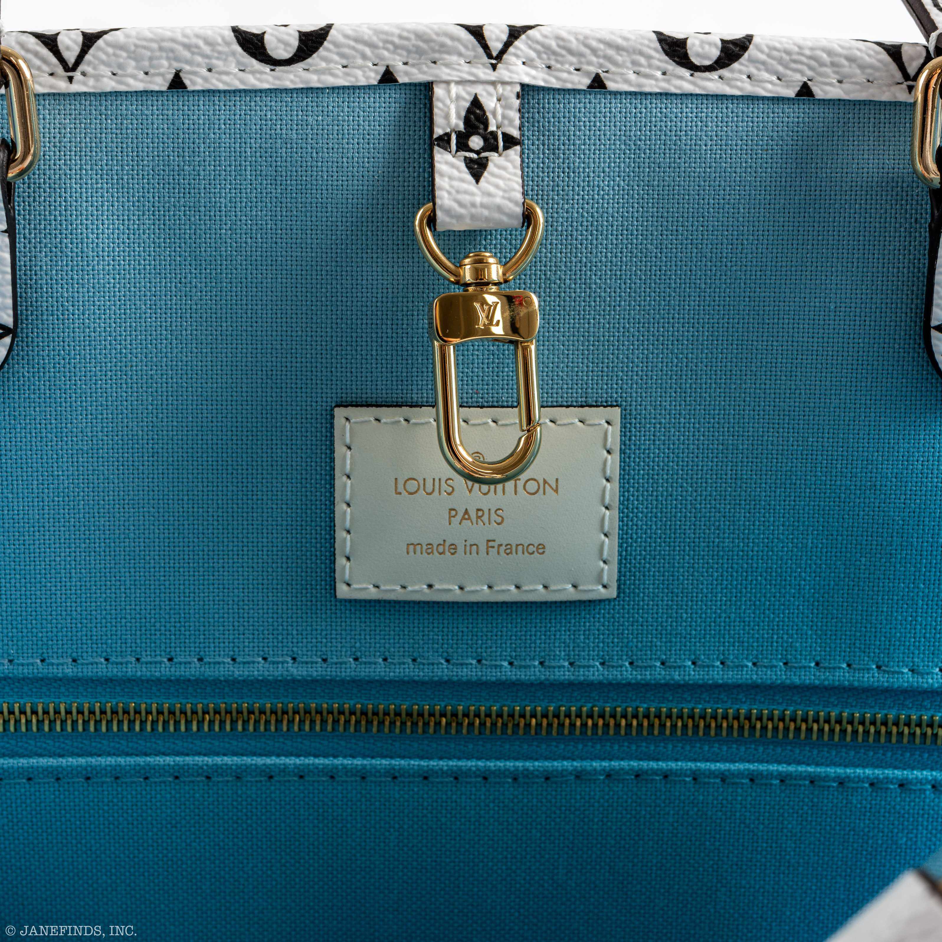 Louis Vuitton OnTheGo GM Hamptons Monogram Giant Blue